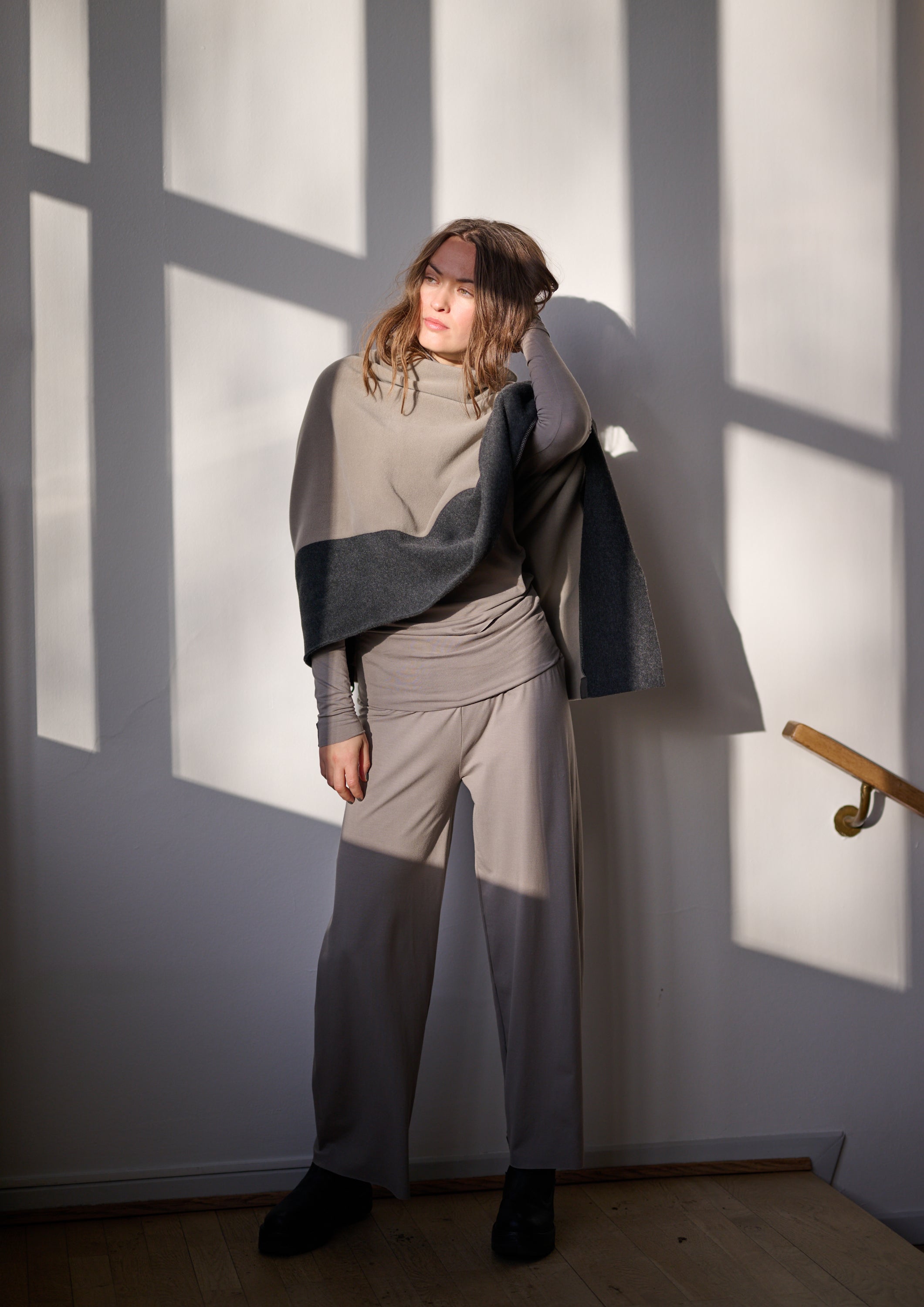 HENRIETTE STEFFENSEN COPENHAGEN 2 COLORED PONCHO - 4068 PONCHOS SB/ELEPHANT 325