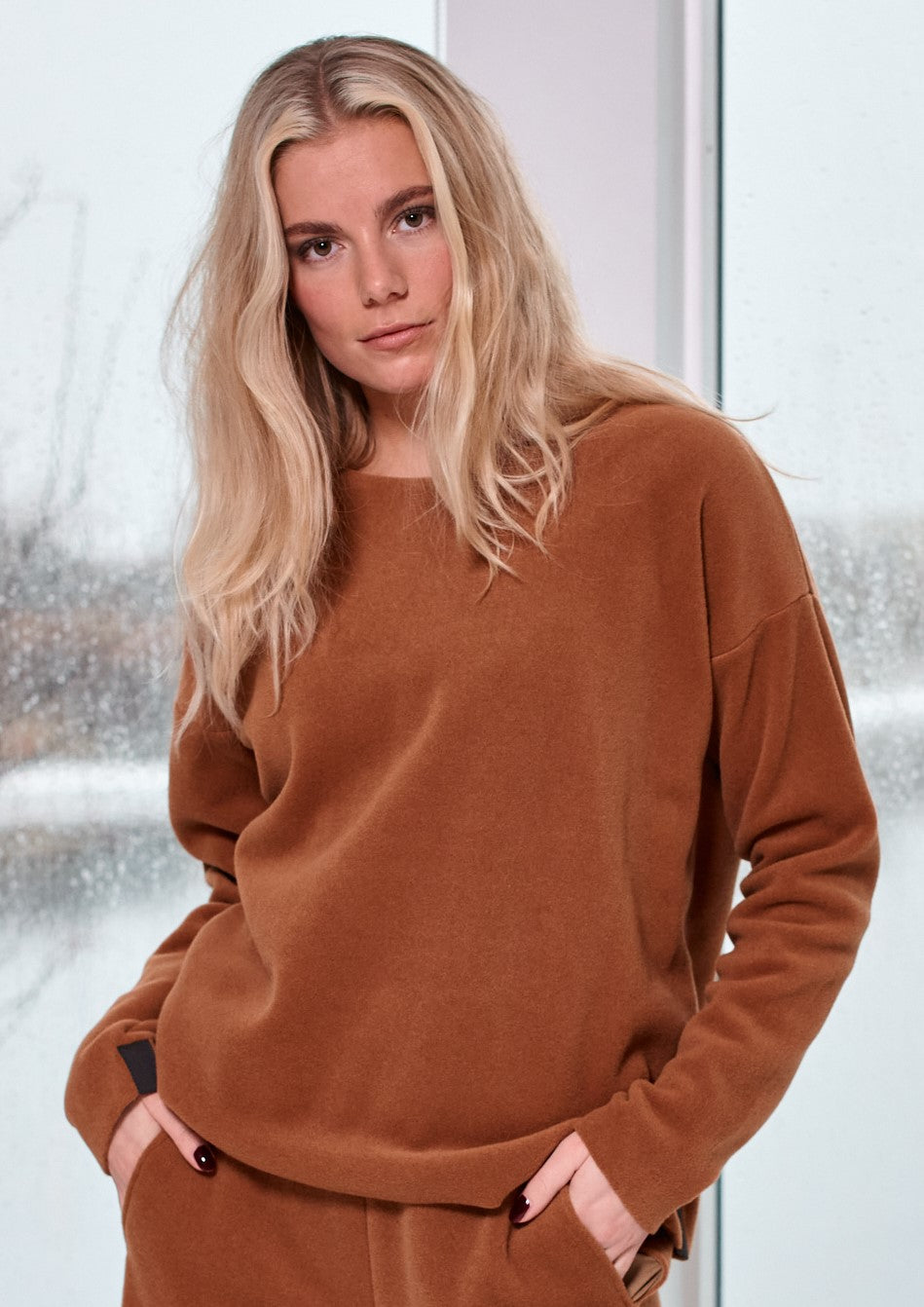 HENRIETTE STEFFENSEN COPENHAGEN BLOUSE ROUND NECK - 1359 BLUSER RUST 706