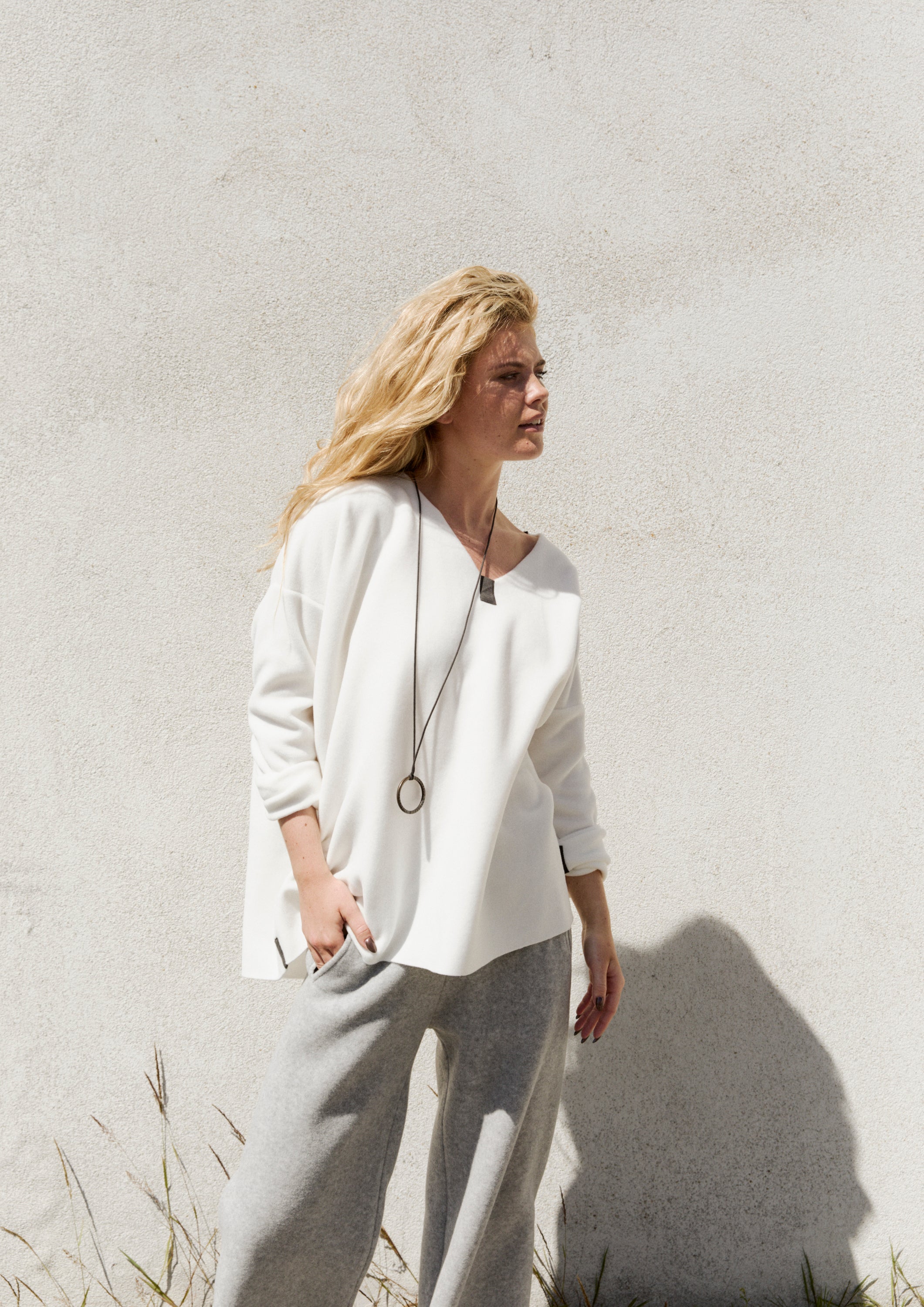 HENRIETTE STEFFENSEN COPENHAGEN BLOUSE V-NECK - 1410 BLUSER OFF WHITE 802