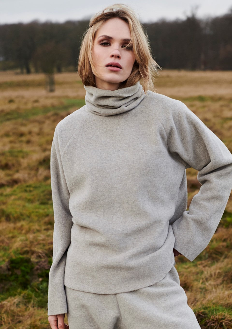 HENRIETTE STEFFENSEN COPENHAGEN BLOUSE WITH HIGH NECK - 1307 BLUSER SAND 805