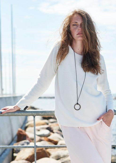 HENRIETTE STEFFENSEN COPENHAGEN BLOUSE WITH SIGNATURE NECKLACE - 1332 BLUSER OFF WHITE 802
