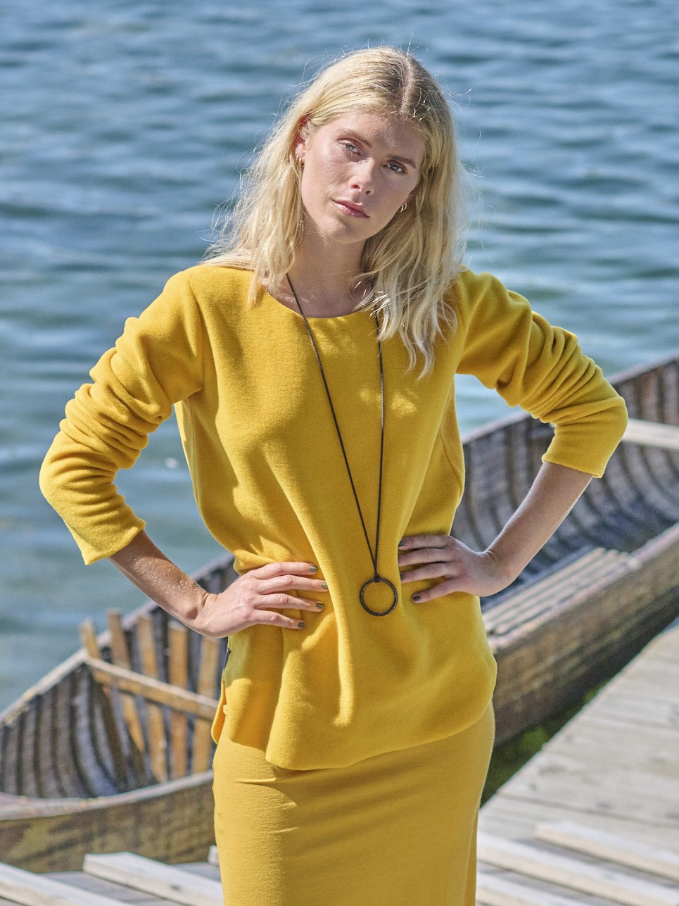 HENRIETTE STEFFENSEN COPENHAGEN BLOUSE WITH SIGNATURE NECKLACE - 1332 BLUSER SAFRAN 701