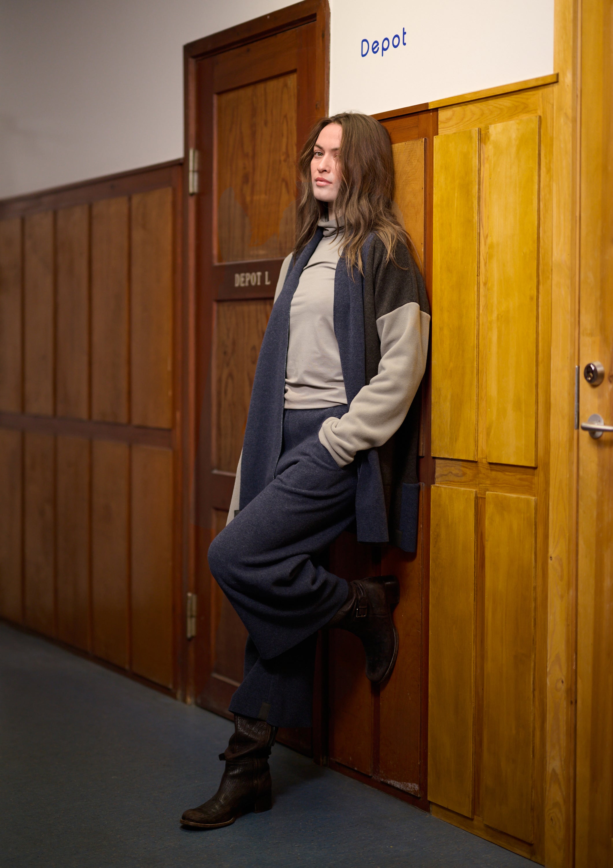 HENRIETTE STEFFENSEN COPENHAGEN FLARE TROUSERS 3/4 LENGTH - 2115 BUKSER EVENING BLUE 690