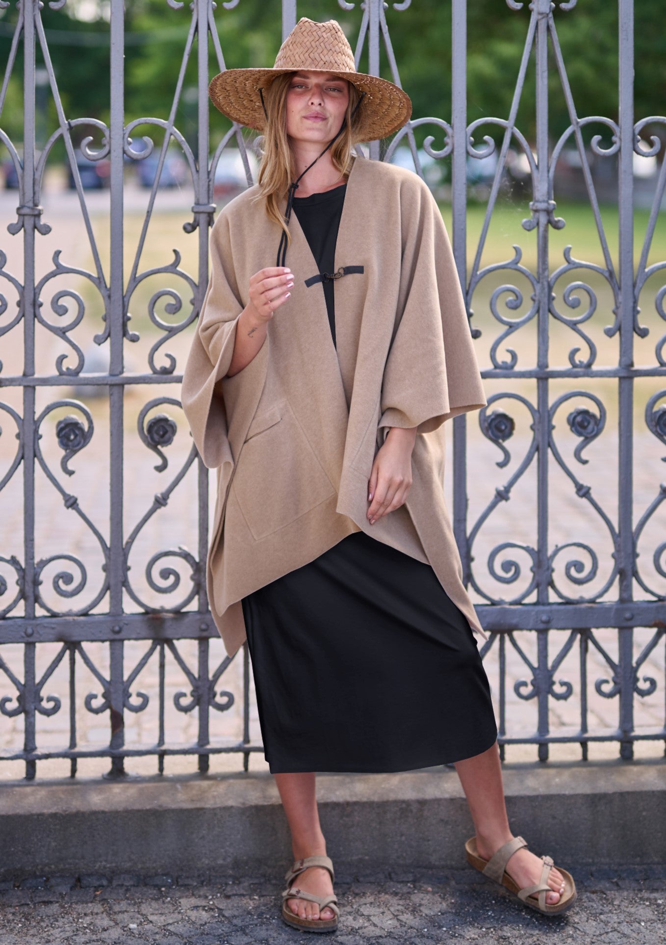 HENRIETTE STEFFENSEN COPENHAGEN LONG DRESS W/JEWELRY - 98055 KJOLER BLACK 900