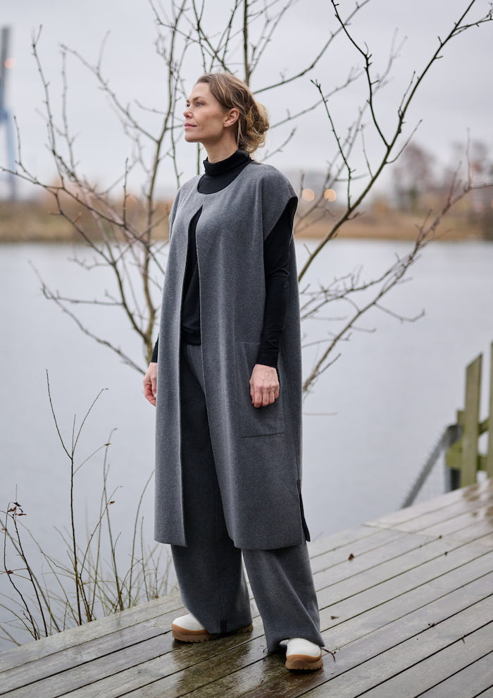 HENRIETTE STEFFENSEN COPENHAGEN LONG VEST - 7169 VESTS GREY 905