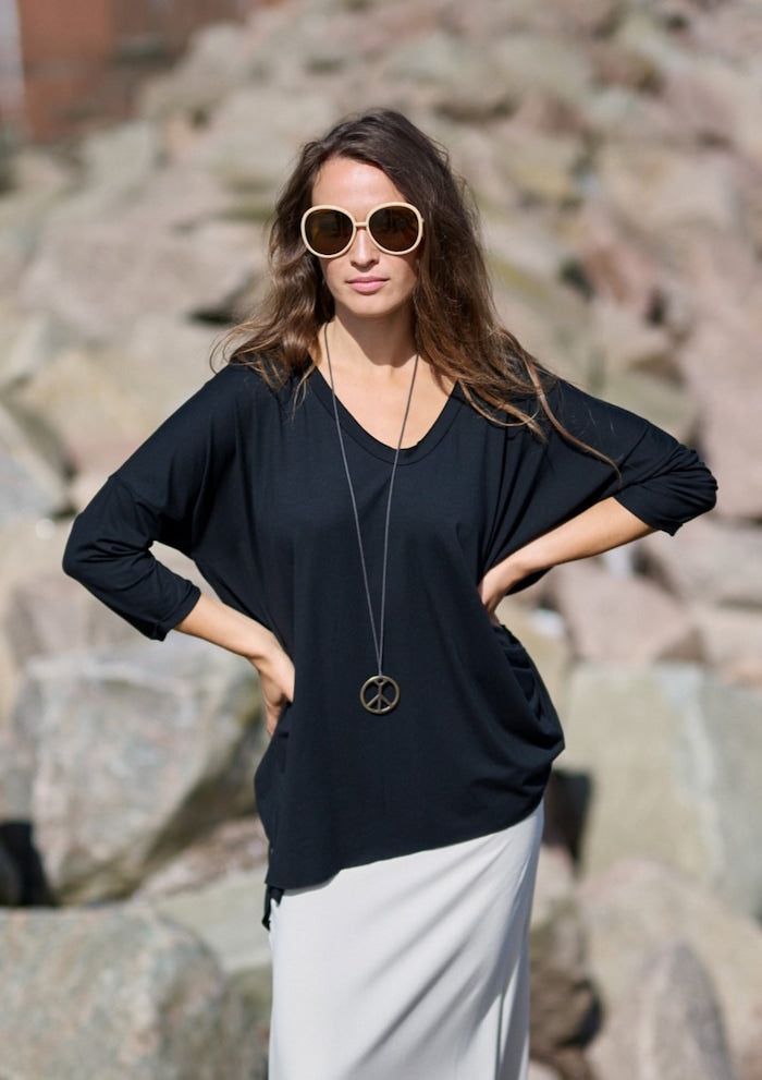 HENRIETTE STEFFENSEN COPENHAGEN OVERSIZED BLOUSE V-NECK - 96078 BLUSER BLACK 900