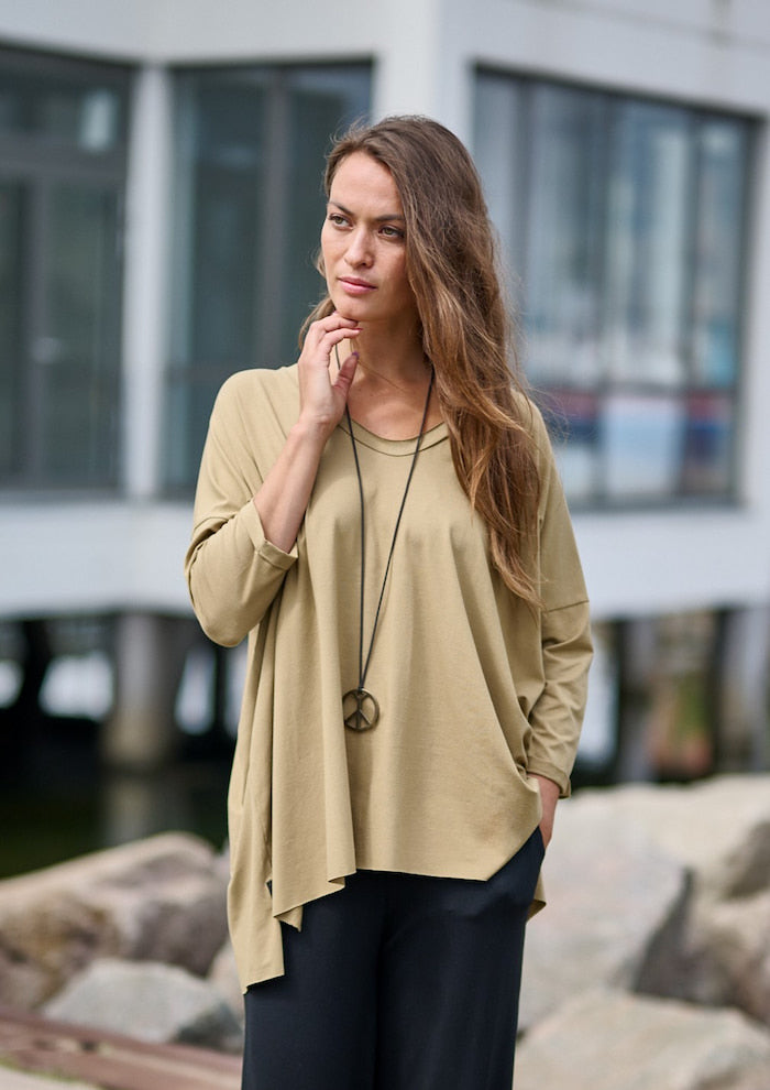 HENRIETTE STEFFENSEN COPENHAGEN OVERSIZED BLOUSE V-NECK - 96078 BLUSER OLIVE 655