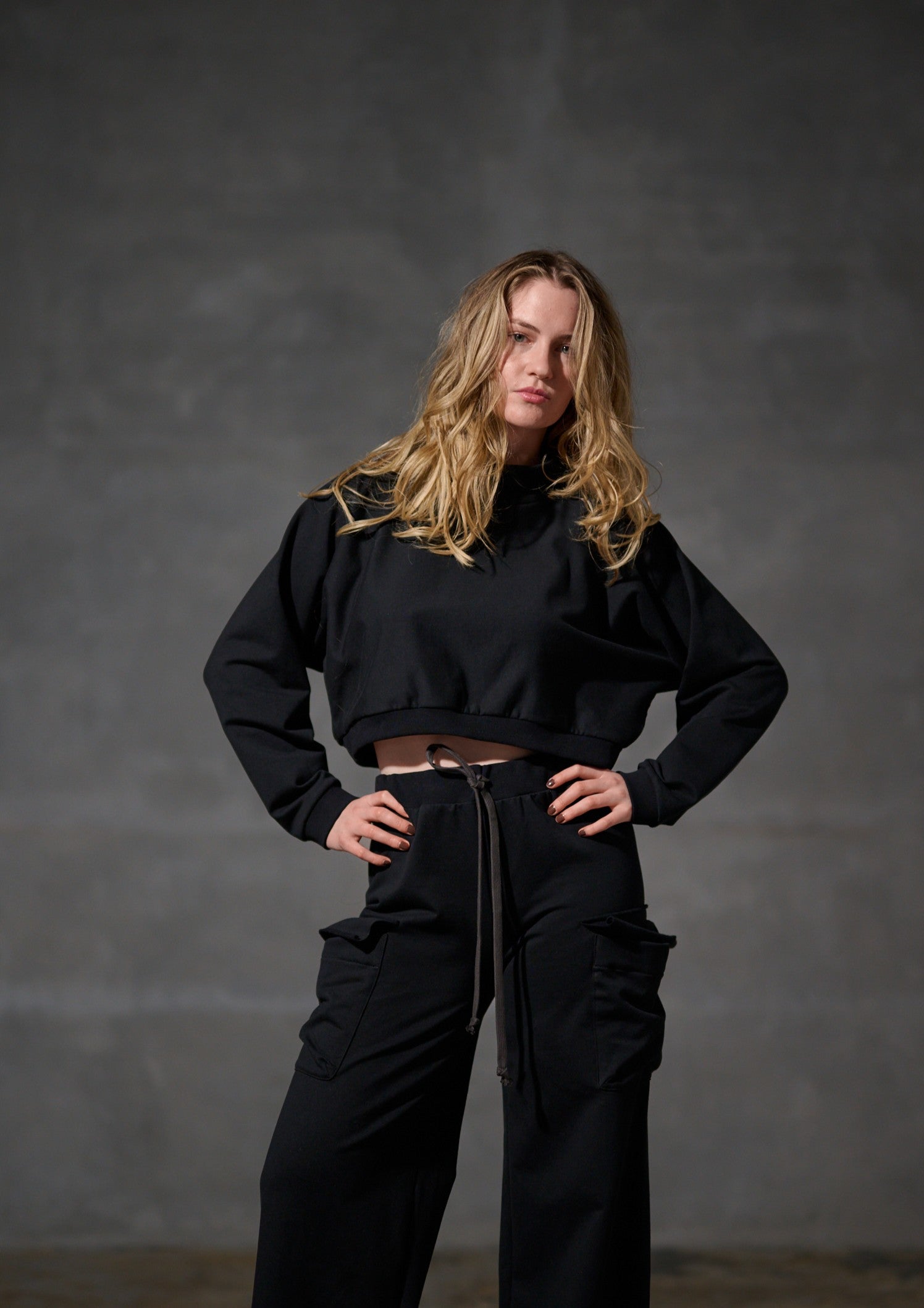 HENRIETTE STEFFENSEN COPENHAGEN SHORT PULLOVER - 71016 BLACK 900