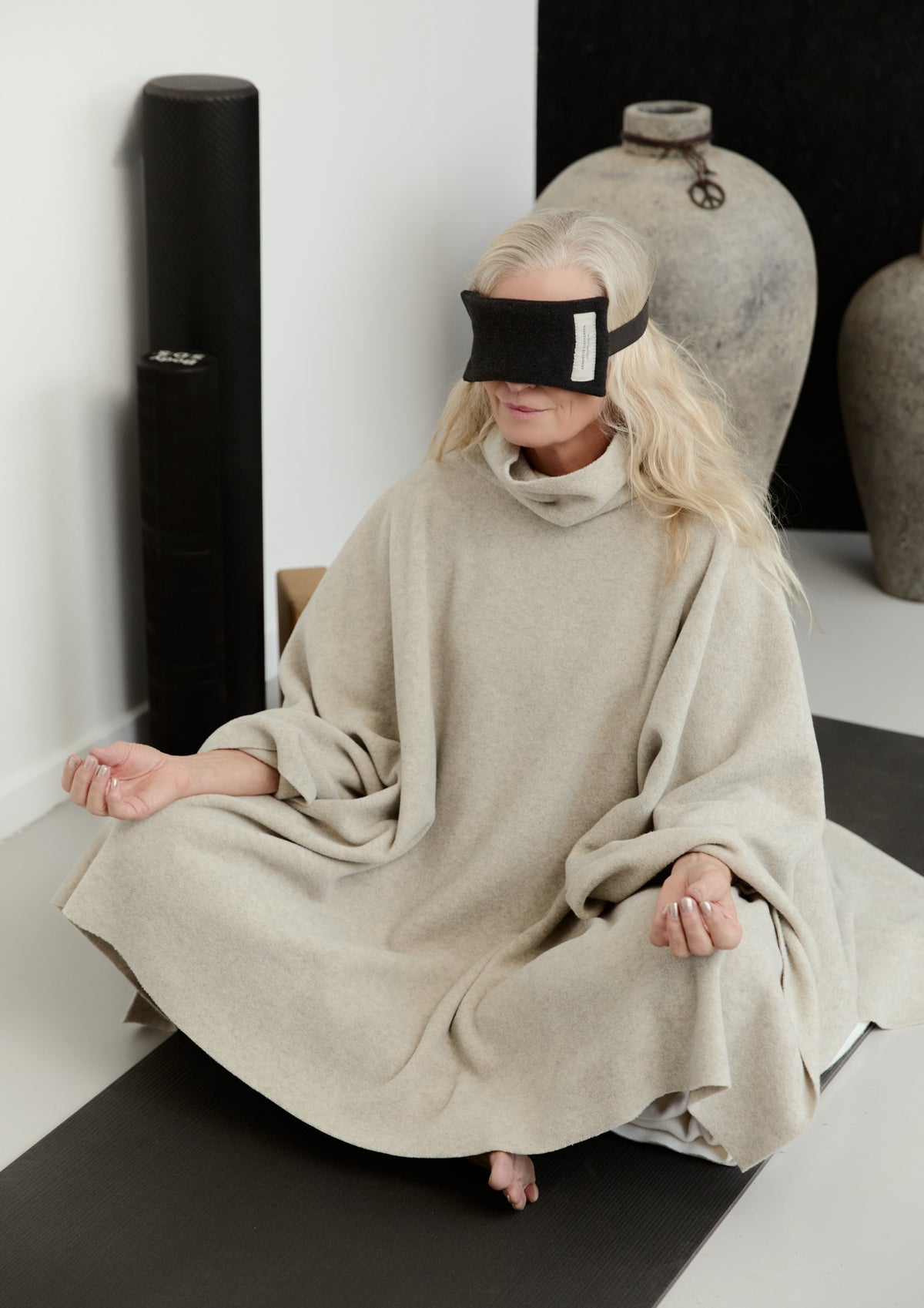 HENRIETTE STEFFENSEN COPENHAGEN SLEEP MASK - 4108 L & S ACCESSORIES SOFT BLACK 914