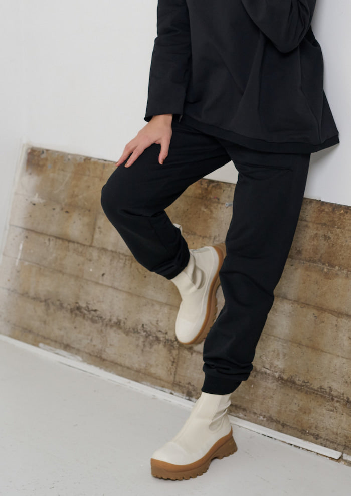 HENRIETTE STEFFENSEN COPENHAGEN SWEAT TROUSERS - 72011 BUKSER BLACK 900