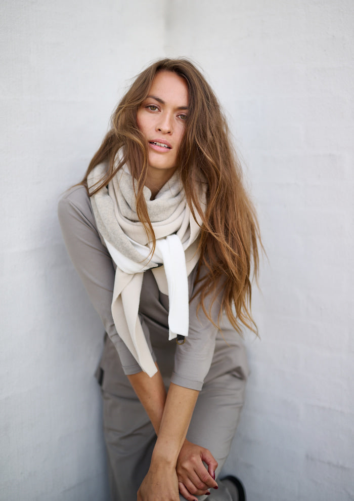 HENRIETTE STEFFENSEN COPENHAGEN TRIANGLE SCARF NO WASTE - 4078NW SCARFS KIT/OW/SAND 466