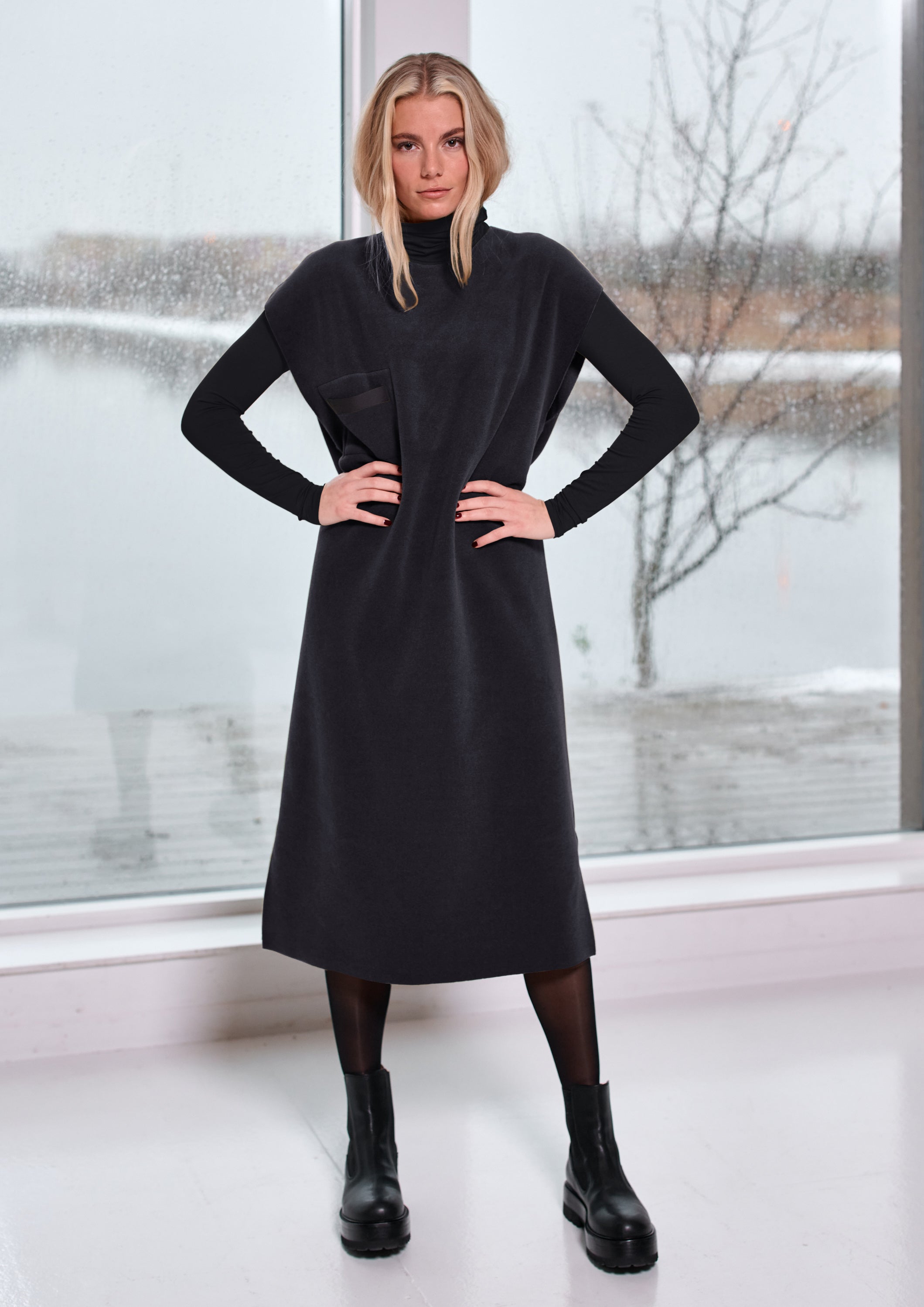 HENRIETTE STEFFENSEN COPENHAGEN TUNIC SLEEVELESS - 3242 TUNICS SOFT BLACK 914