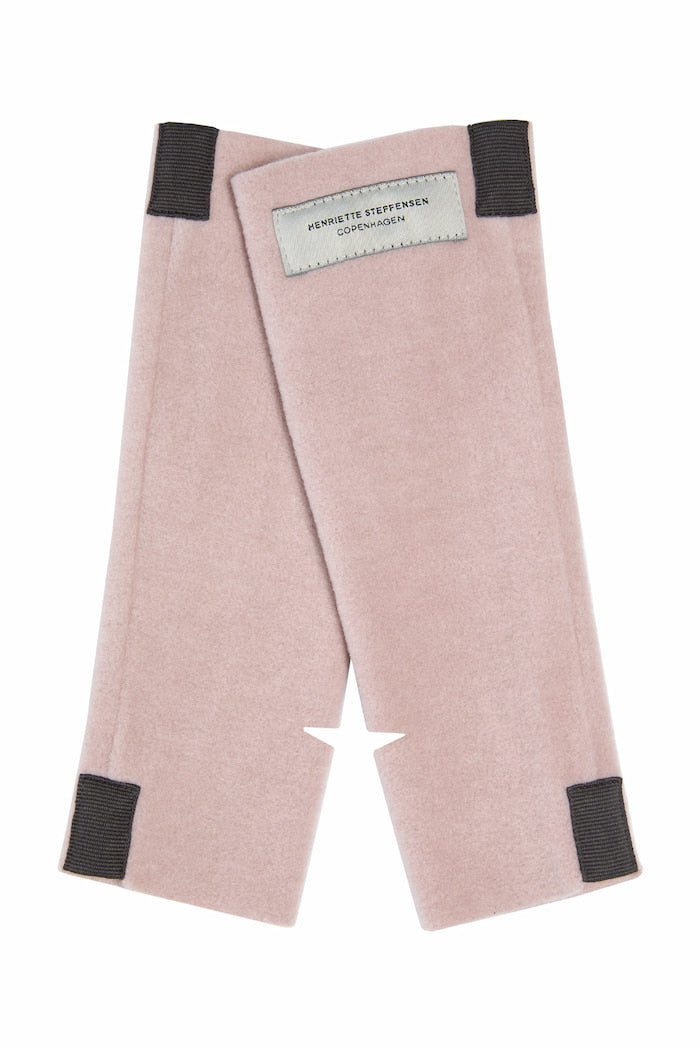 HENRIETTE STEFFENSEN COPENHAGEN WRIST WARMERS - 6022 WRIST WARMERS NUDE 401