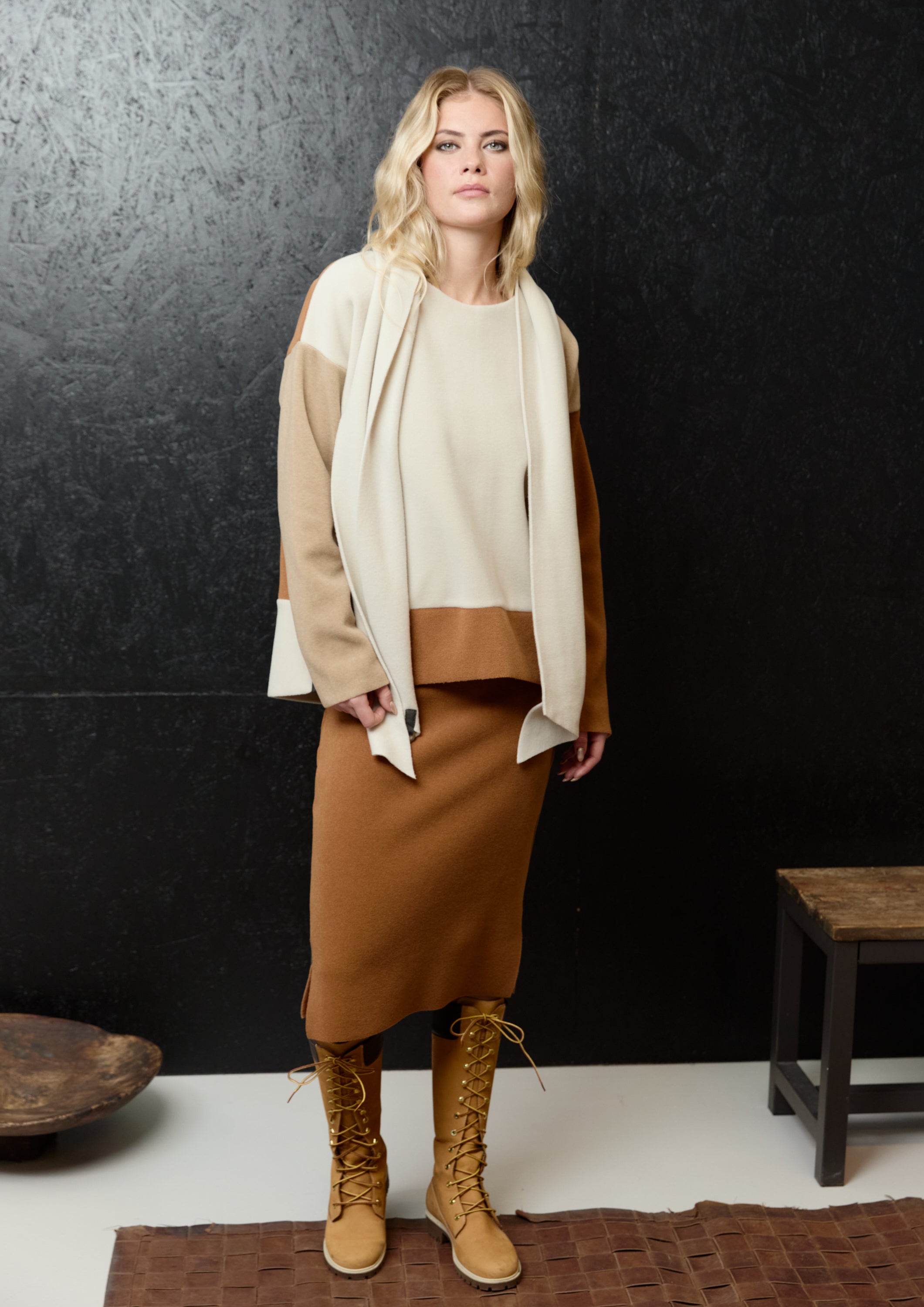 HENRIETTE STEFFENSEN COPENHAGEN BLOUSE PATCH WITH SCARF - 1412 BLUSER CAMEL/KIT/RUST 442