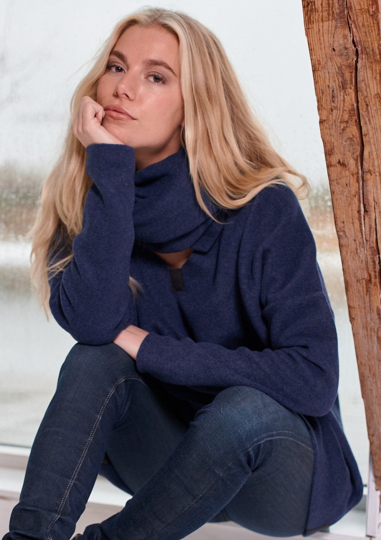HENRIETTE STEFFENSEN COPENHAGEN BLOUSE V-NECK - 1336 BLUSER DENIM 767