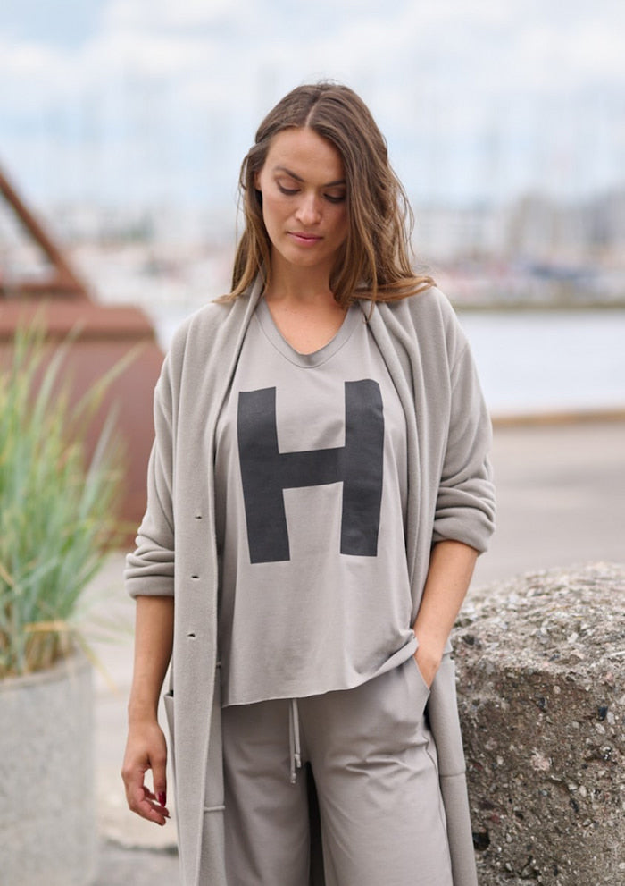 HENRIETTE STEFFENSEN COPENHAGEN BLOUSE V-NECK PRINT - 96082H T-SHIRTS ELEPHANT 654