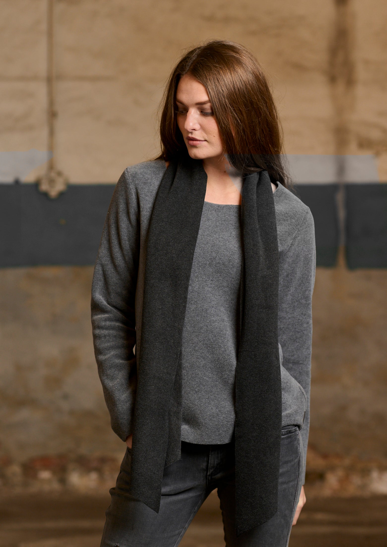 HENRIETTE STEFFENSEN COPENHAGEN BLOUSE WITH SCARF - 1325 BLUSER GREY/SOFT BLACK 647