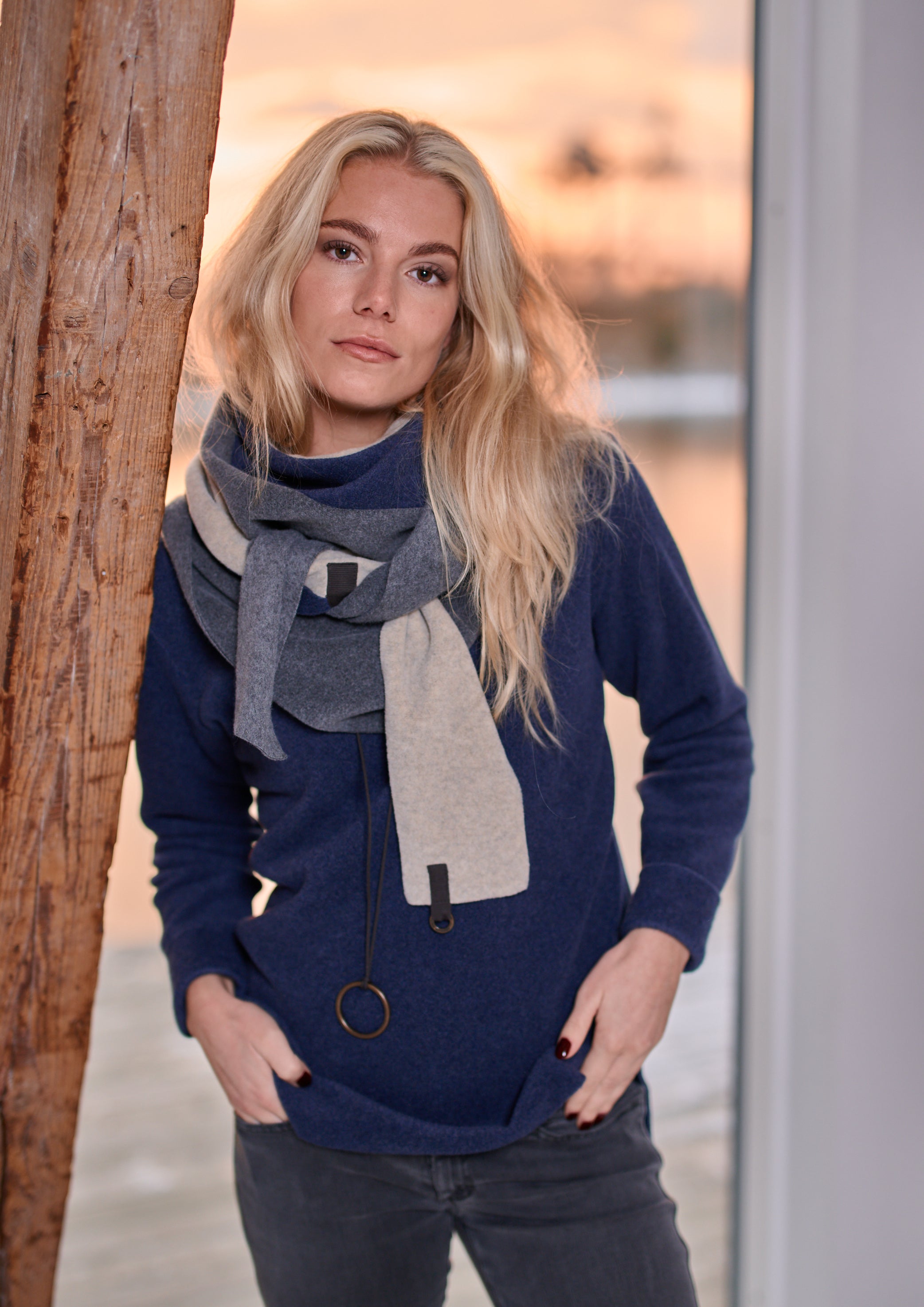 HENRIETTE STEFFENSEN COPENHAGEN BLOUSE WITH SIGNATURE NECKLACE - 1332 BLUSER DENIM 767