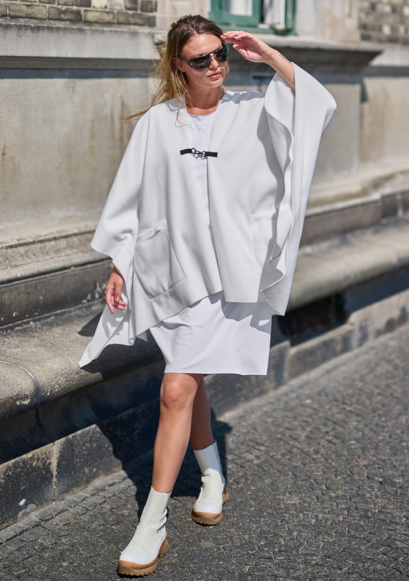 HENRIETTE STEFFENSEN COPENHAGEN CAPE - 4120 PONCHOS OFF WHITE 802