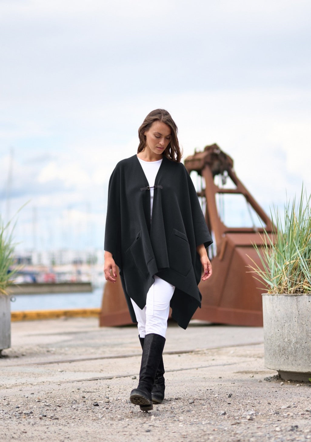 CAPE - 4120 - SOFT BLACK
