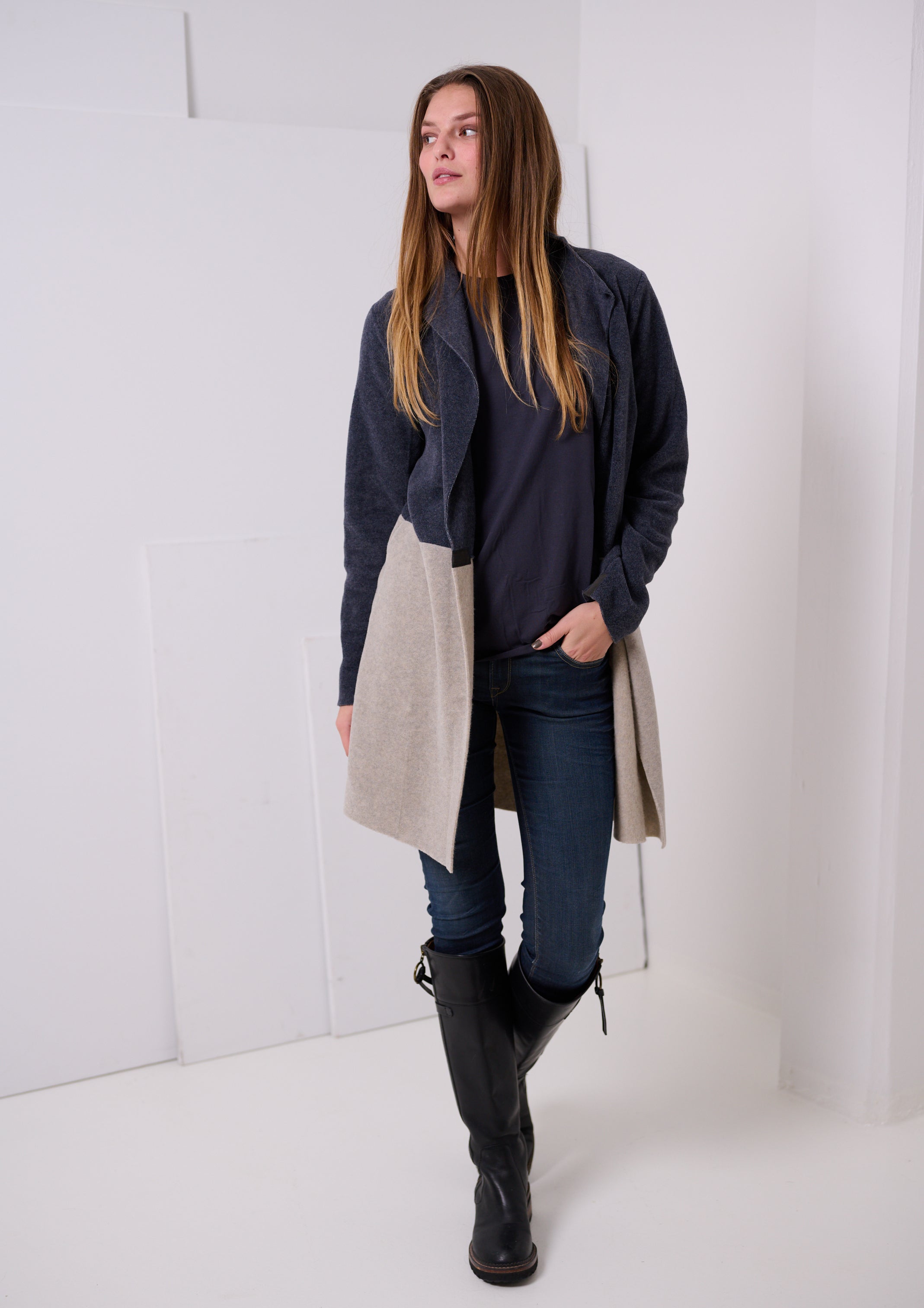 HENRIETTE STEFFENSEN COPENHAGEN CARDIGAN 2 COLORED - 7133 CARDIGANS DEEP BLUE/SAND 824