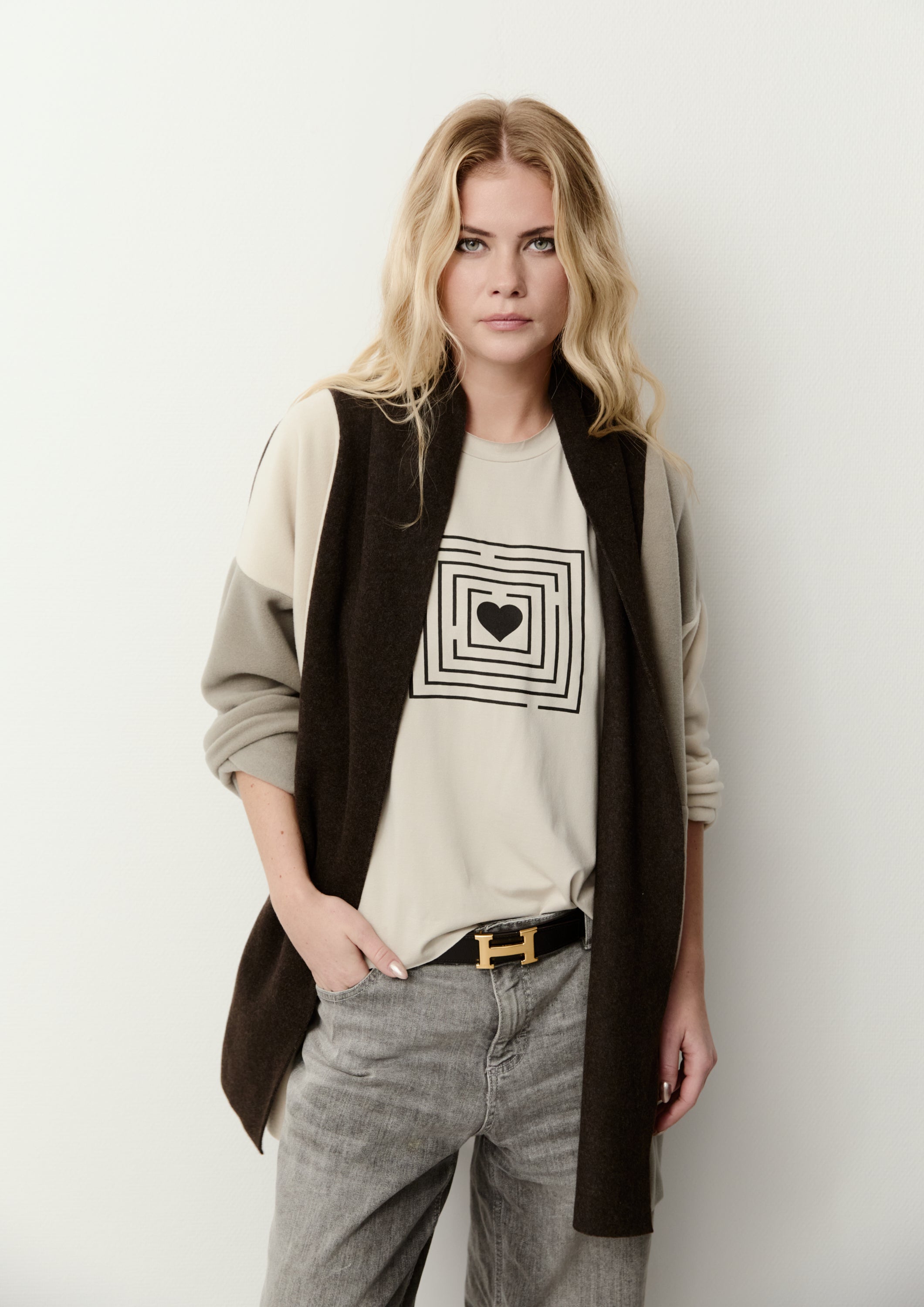 HENRIETTE STEFFENSEN COPENHAGEN CARDIGAN PATCH - 7172 CARDIGANS CHOCOLATE/ELEPH/KIT 324