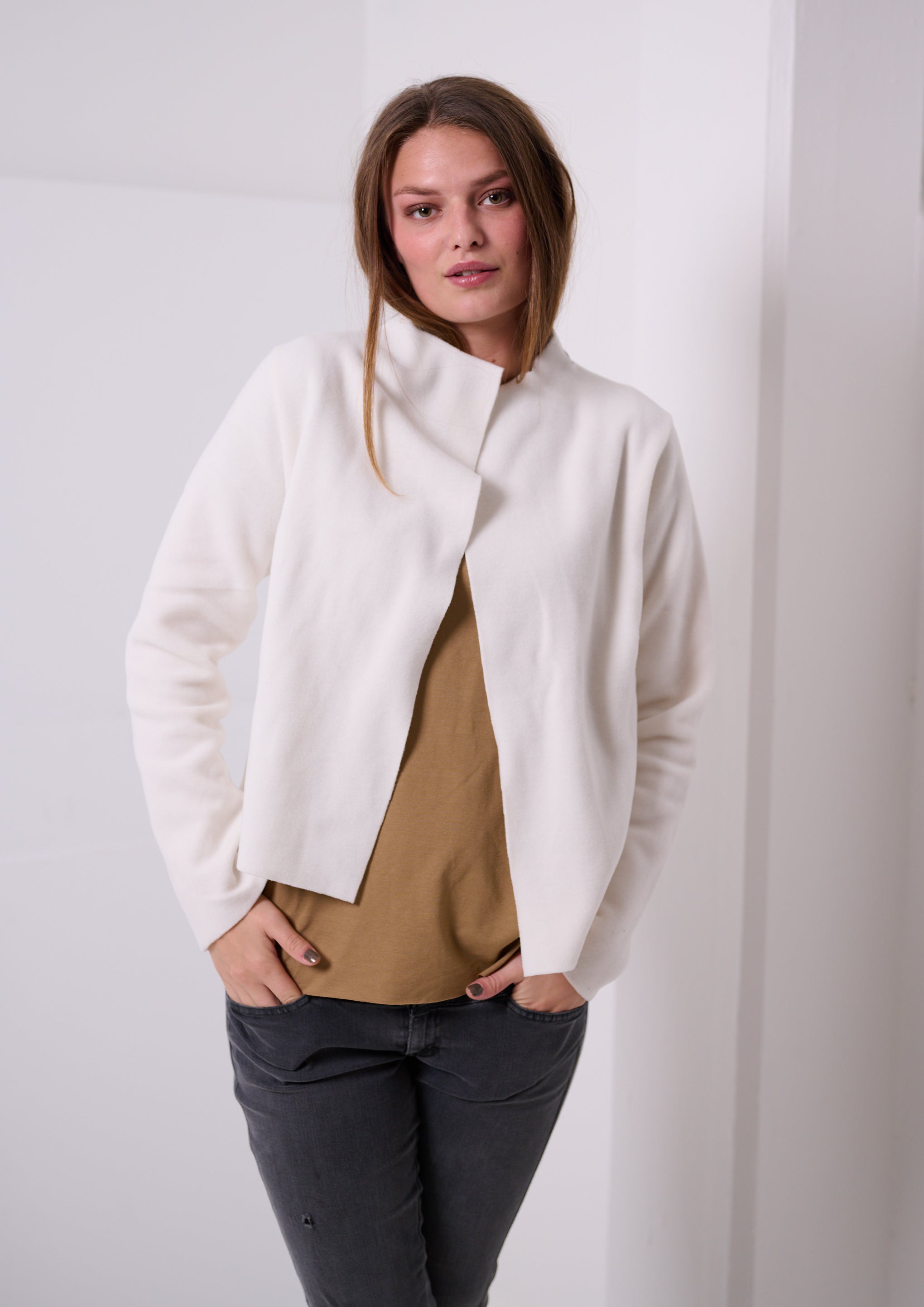 HENRIETTE STEFFENSEN COPENHAGEN CARDIGAN SHORT - 7136 CARDIGANS OFF WHITE 802