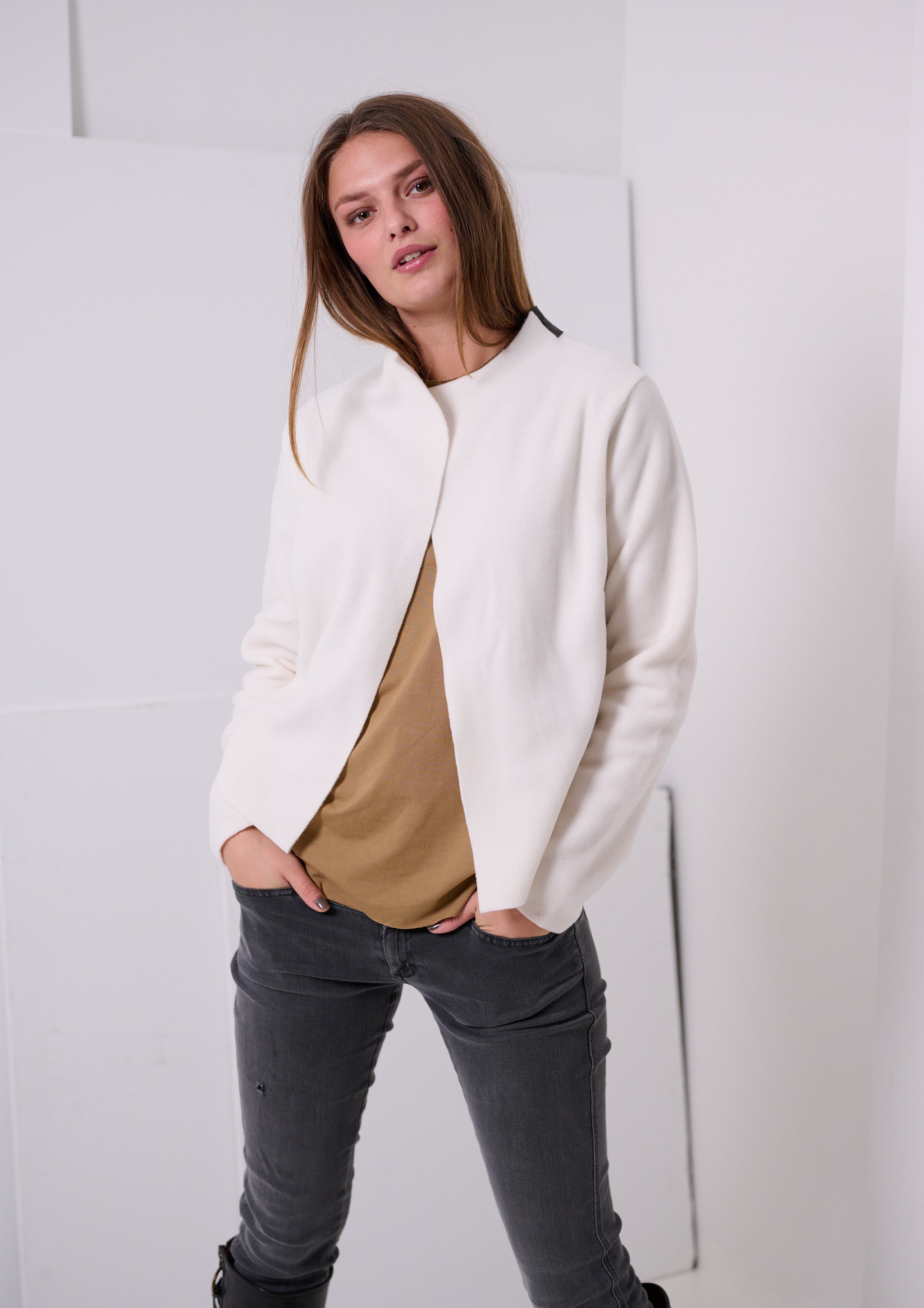 HENRIETTE STEFFENSEN COPENHAGEN CARDIGAN SHORT - 7136 CARDIGANS OFF WHITE 802