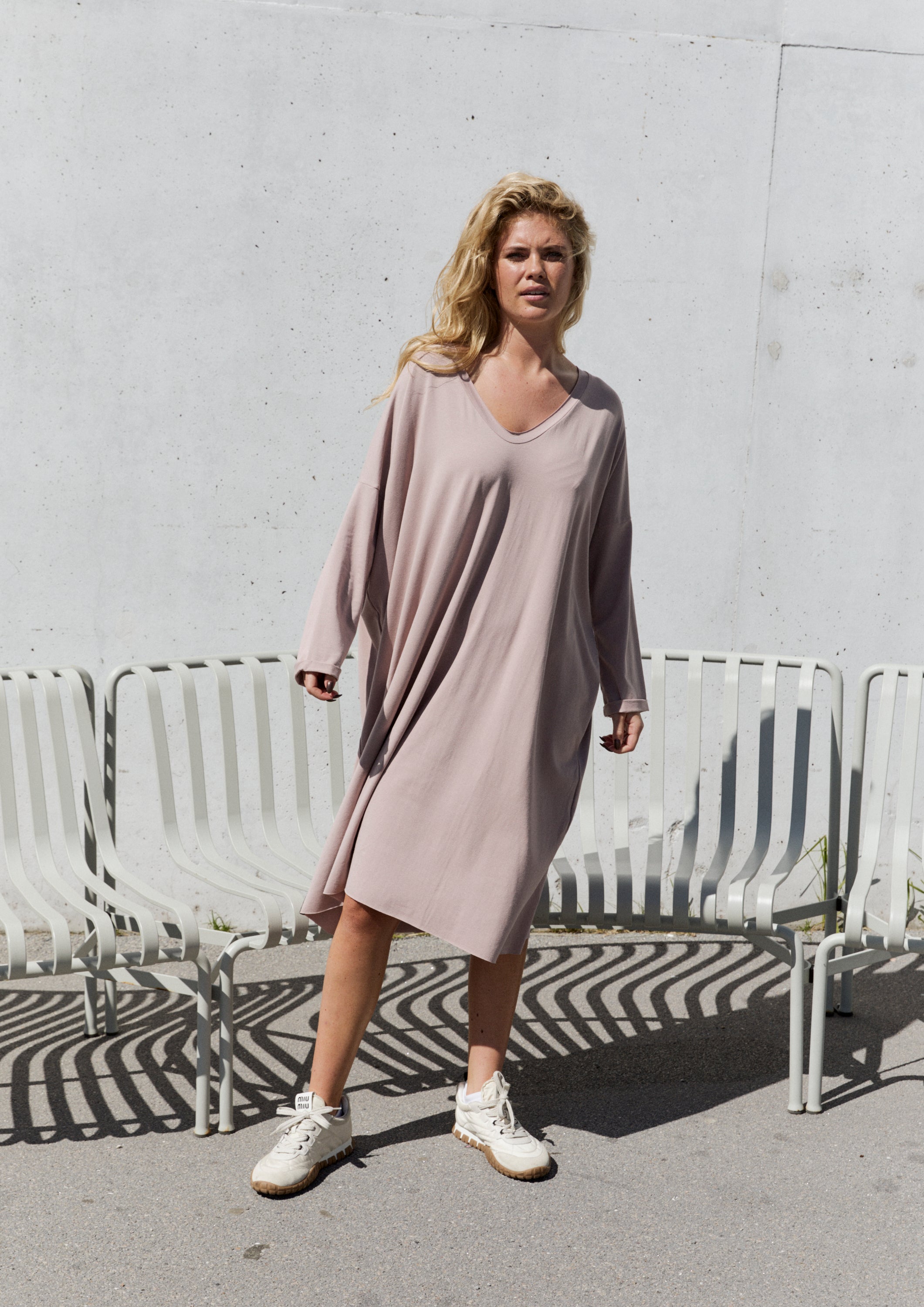 HENRIETTE STEFFENSEN COPENHAGEN DRESS OVERSIZE - 98043 KJOLER NUDE 401