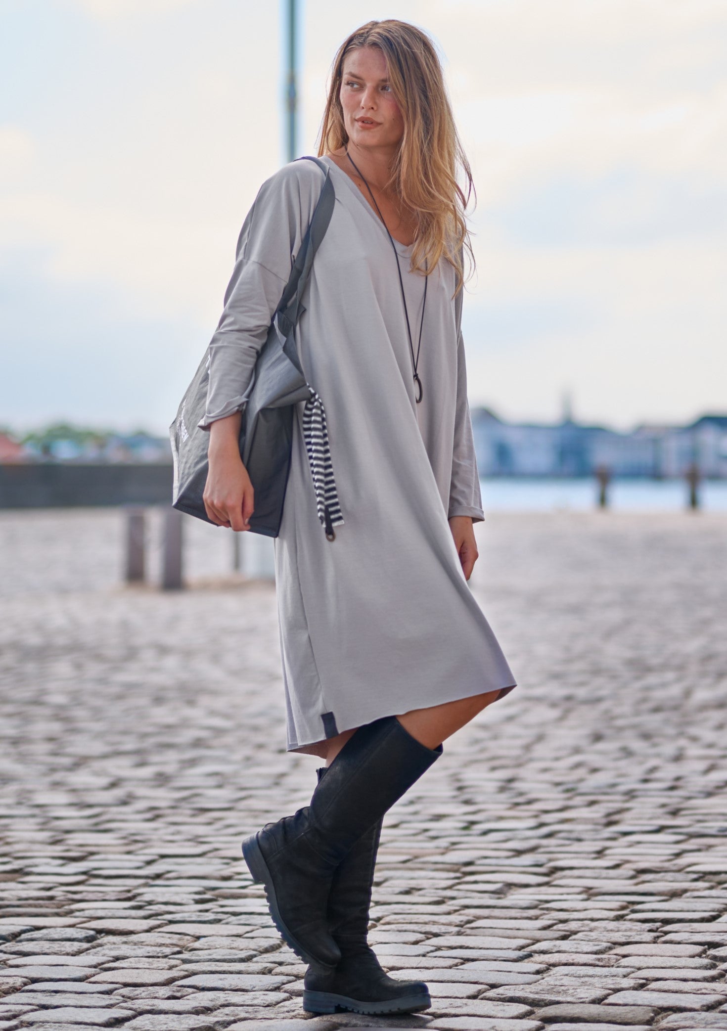 HENRIETTE STEFFENSEN COPENHAGEN DRESS OVERSIZE - 98043 KJOLER SAND 805
