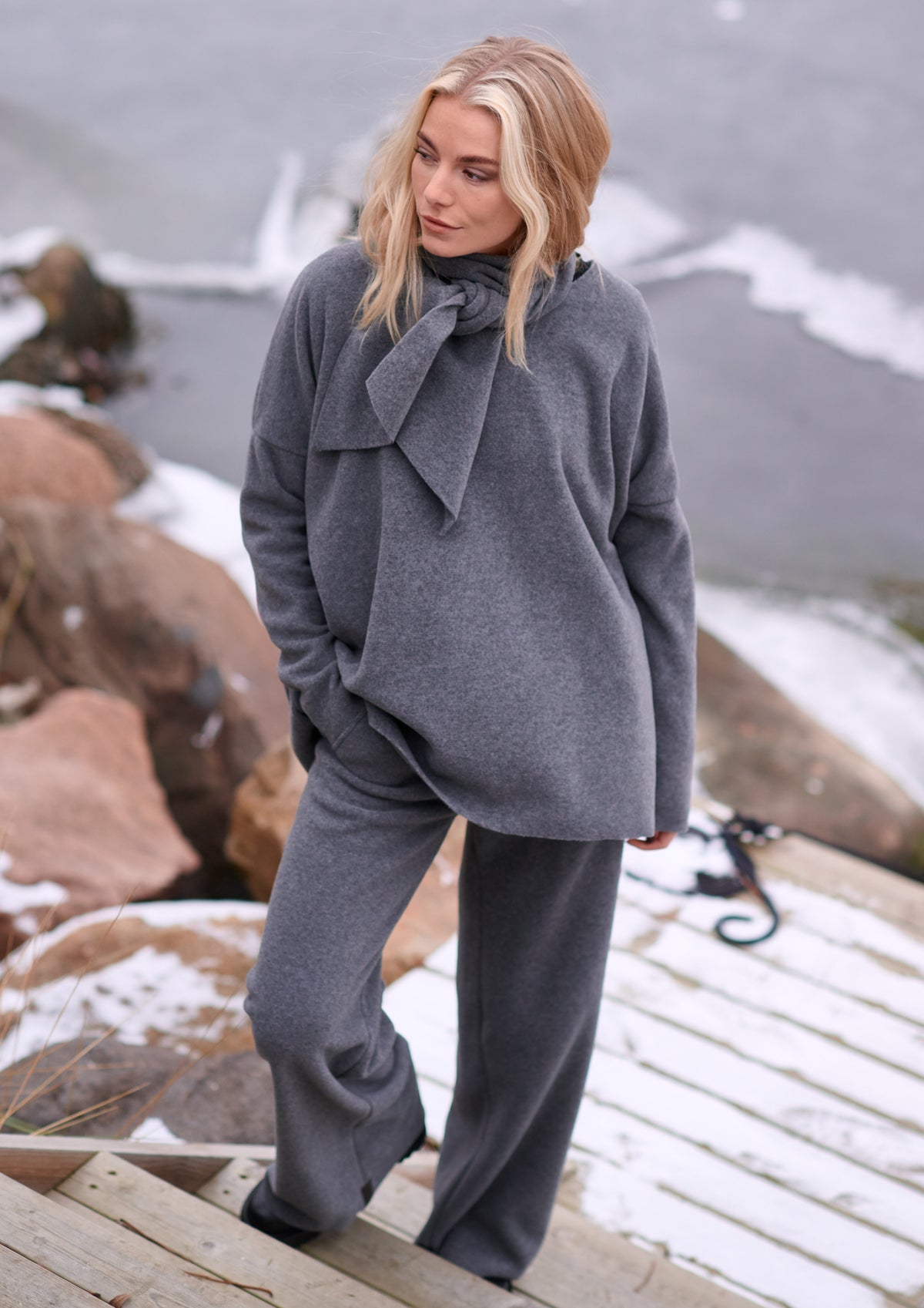HENRIETTE STEFFENSEN COPENHAGEN FLARE TROUSERS - 2116 BUKSER GREY 905