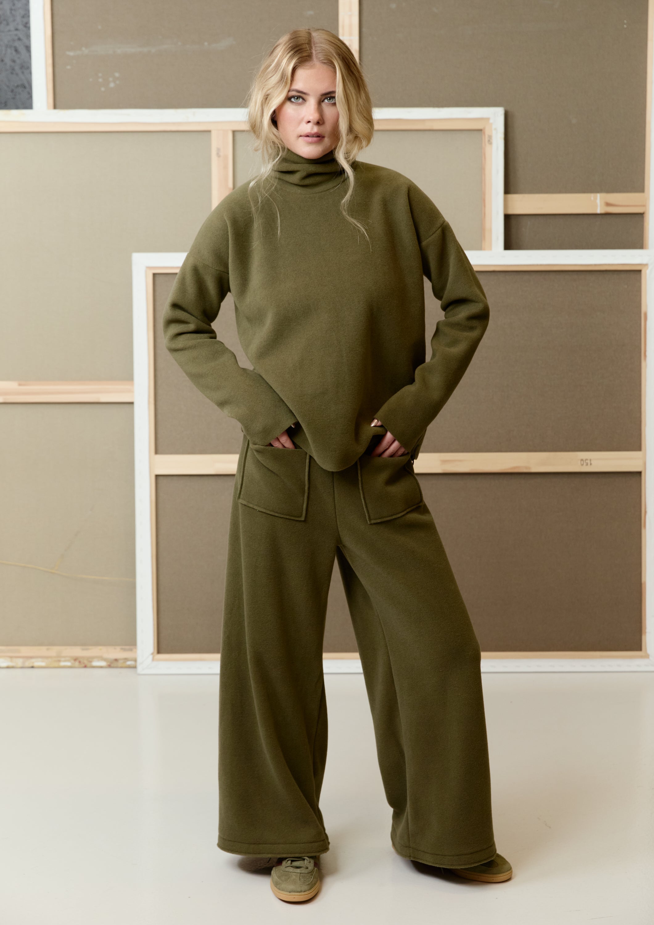 HENRIETTE STEFFENSEN COPENHAGEN FLARE TROUSERS 3/4 LENGTH - 2124 BUKSER MOSS 611
