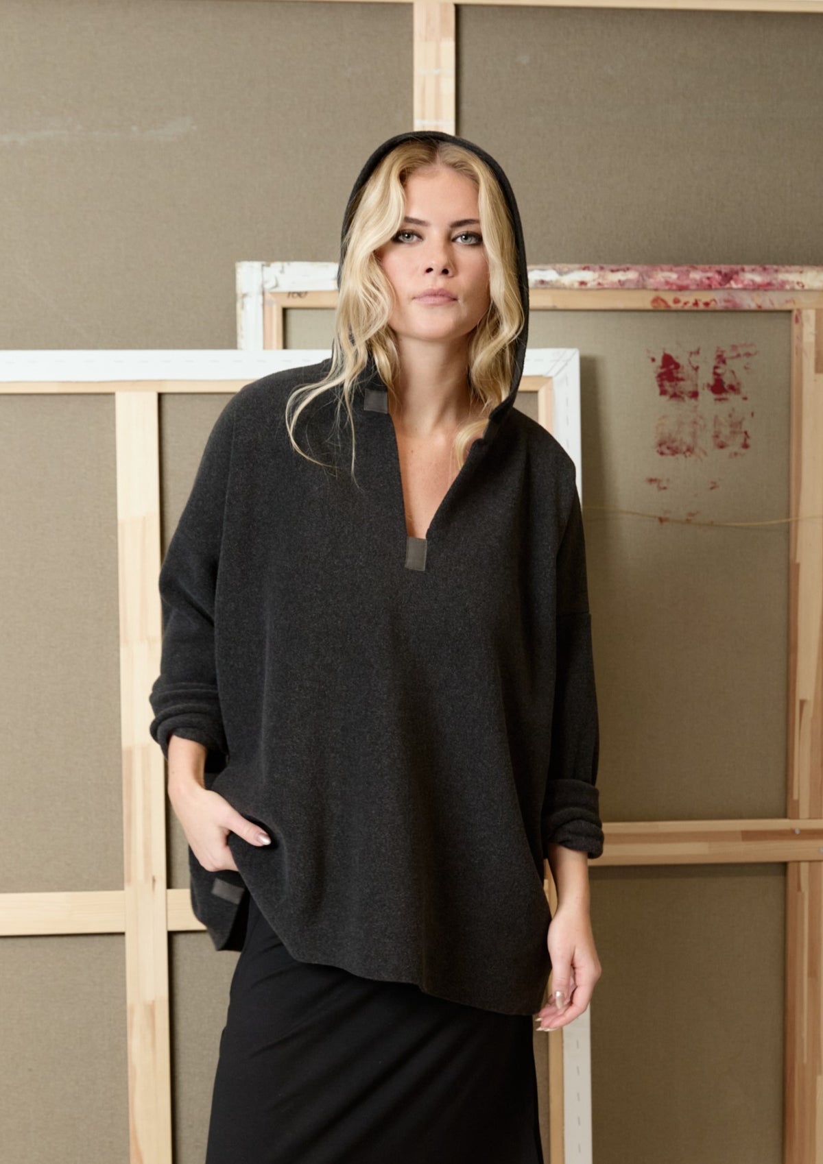 HENRIETTE STEFFENSEN COPENHAGEN HOODIE - 1413 BLUSER SOFT BLACK 914