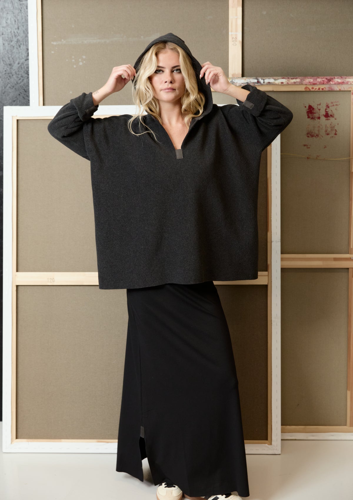 HENRIETTE STEFFENSEN COPENHAGEN HOODIE - 1413 BLUSER SOFT BLACK 914