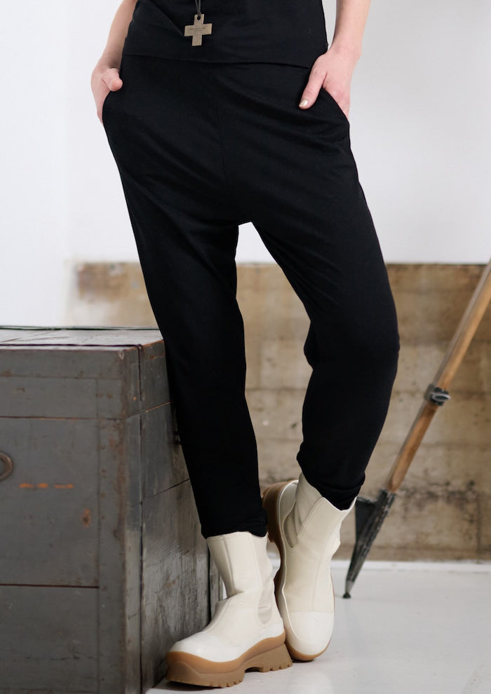 HENRIETTE STEFFENSEN COPENHAGEN JOGGING PANTS - 99012 BUKSER BLACK 900