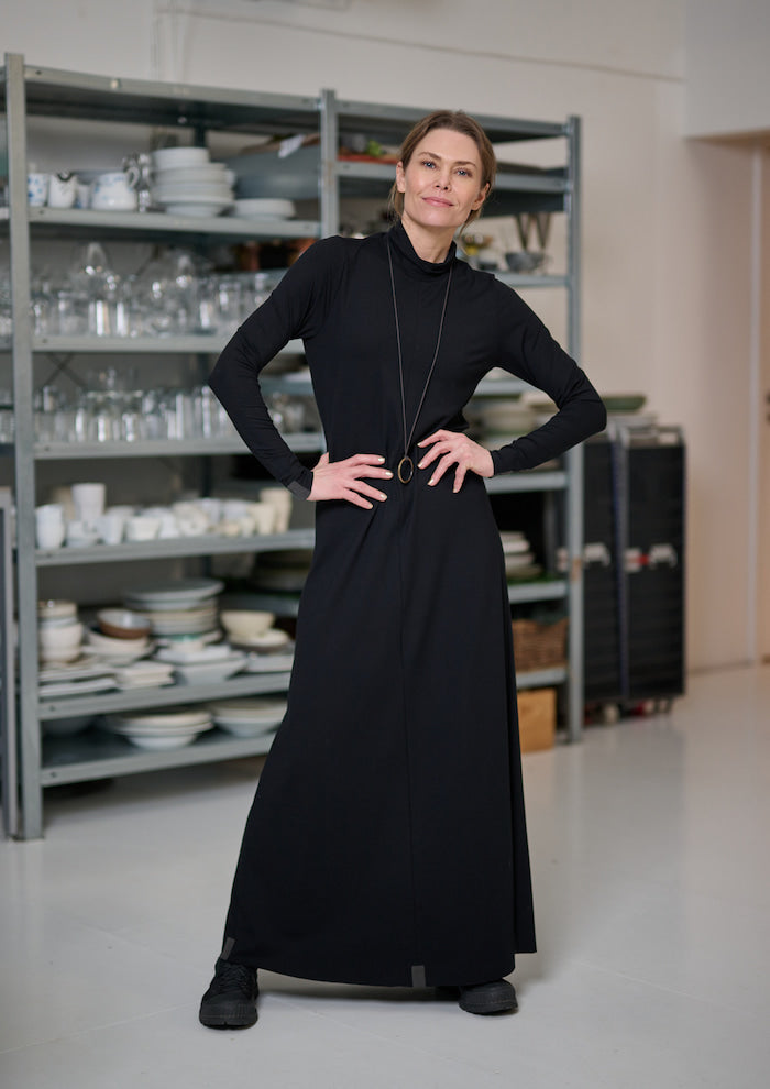 HENRIETTE STEFFENSEN COPENHAGEN LONG DRESS W/JEWELRY - 98058 KJOLER BLACK 900