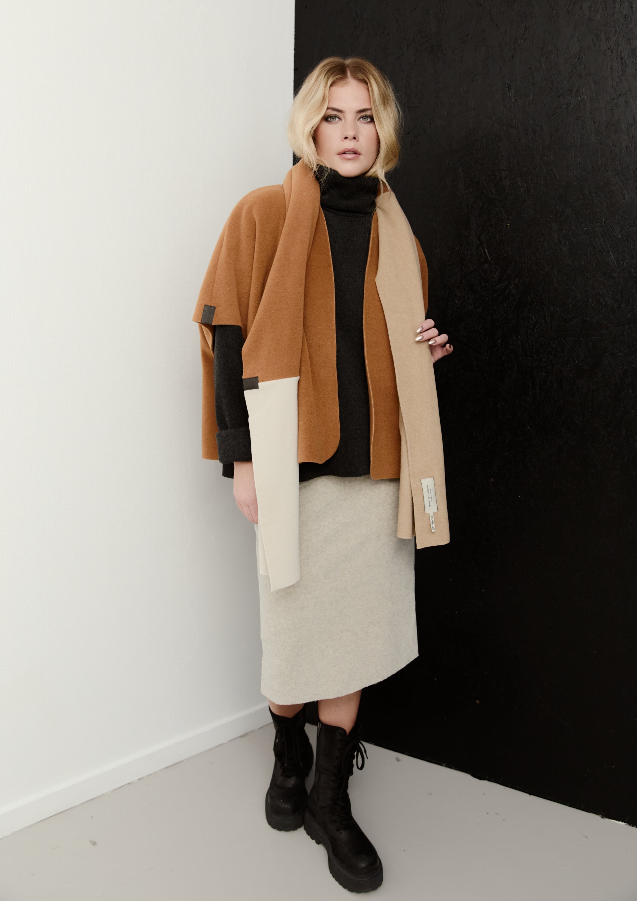HENRIETTE STEFFENSEN COPENHAGEN NO WASTE SCARF - 4063 NW SCARFS CAMEL/KIT/RUST 442