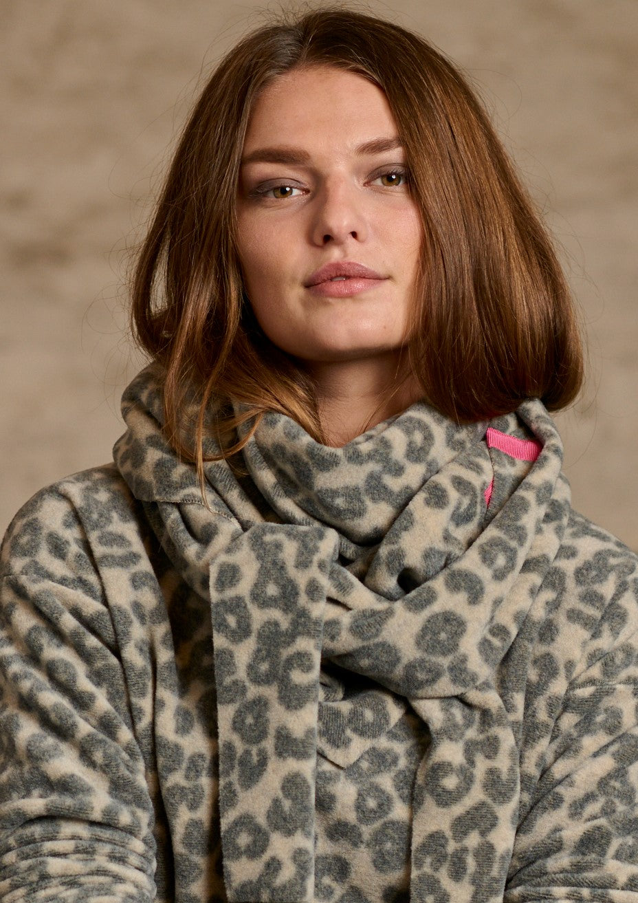 HENRIETTE STEFFENSEN COPENHAGEN SCARF TRIANGLE - 4051P SCARFS LEOPARD pink 115
