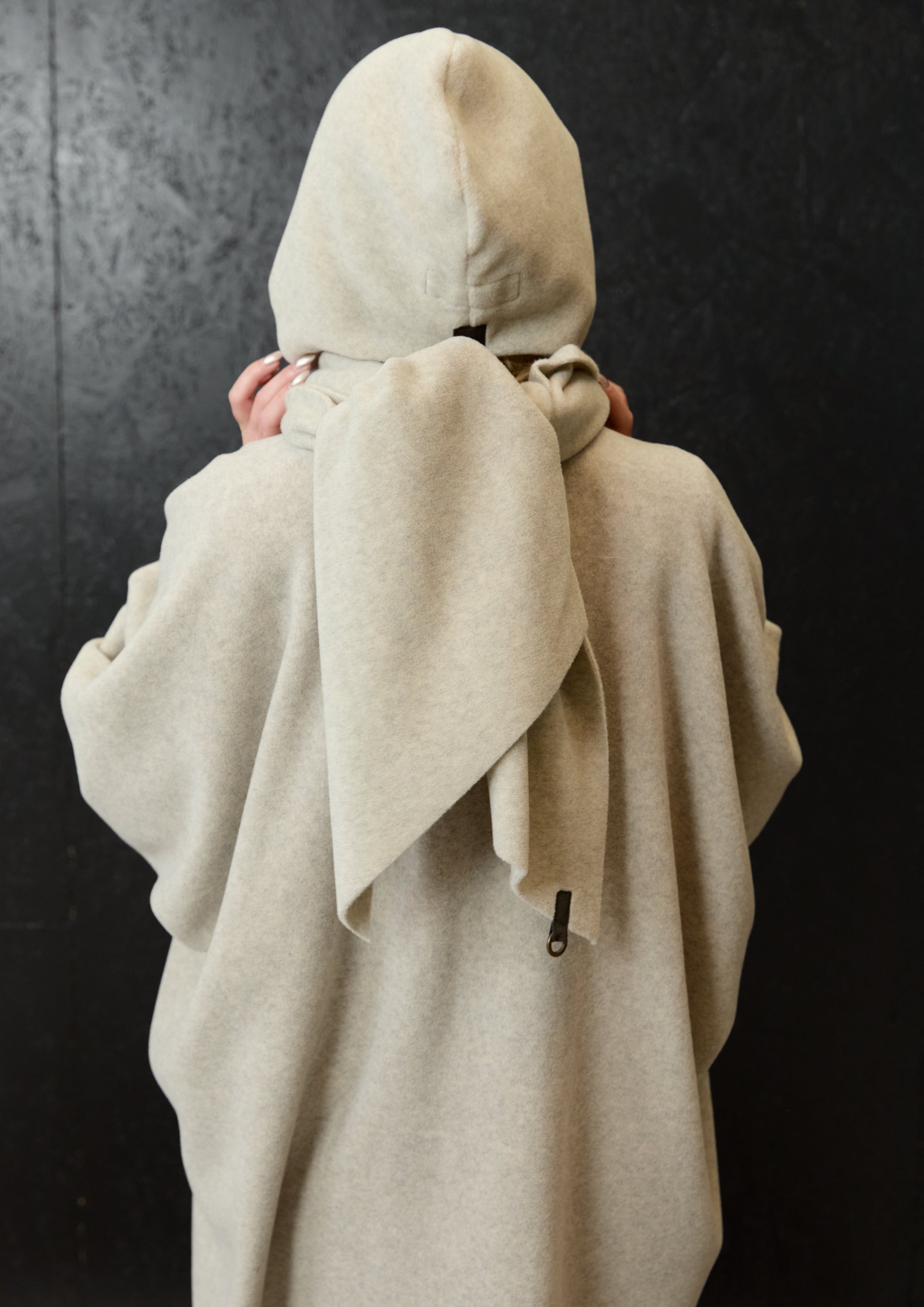 HENRIETTE STEFFENSEN COPENHAGEN SCARF WITH HOOD - 4127 SCARFS SAND 805