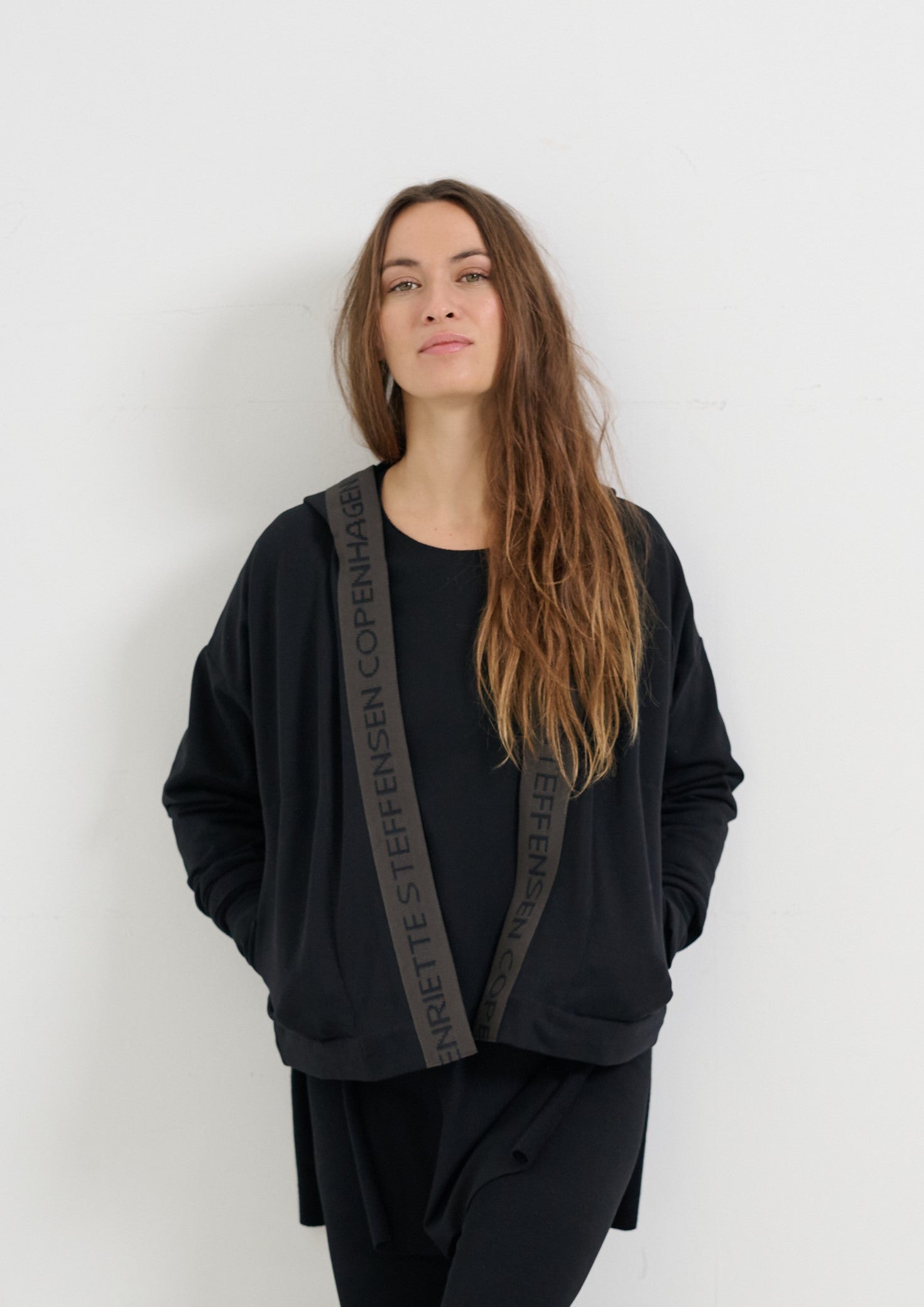 HENRIETTE STEFFENSEN COPENHAGEN SHORT CARDIGAN - 77001 CARDIGANS BLACK 900