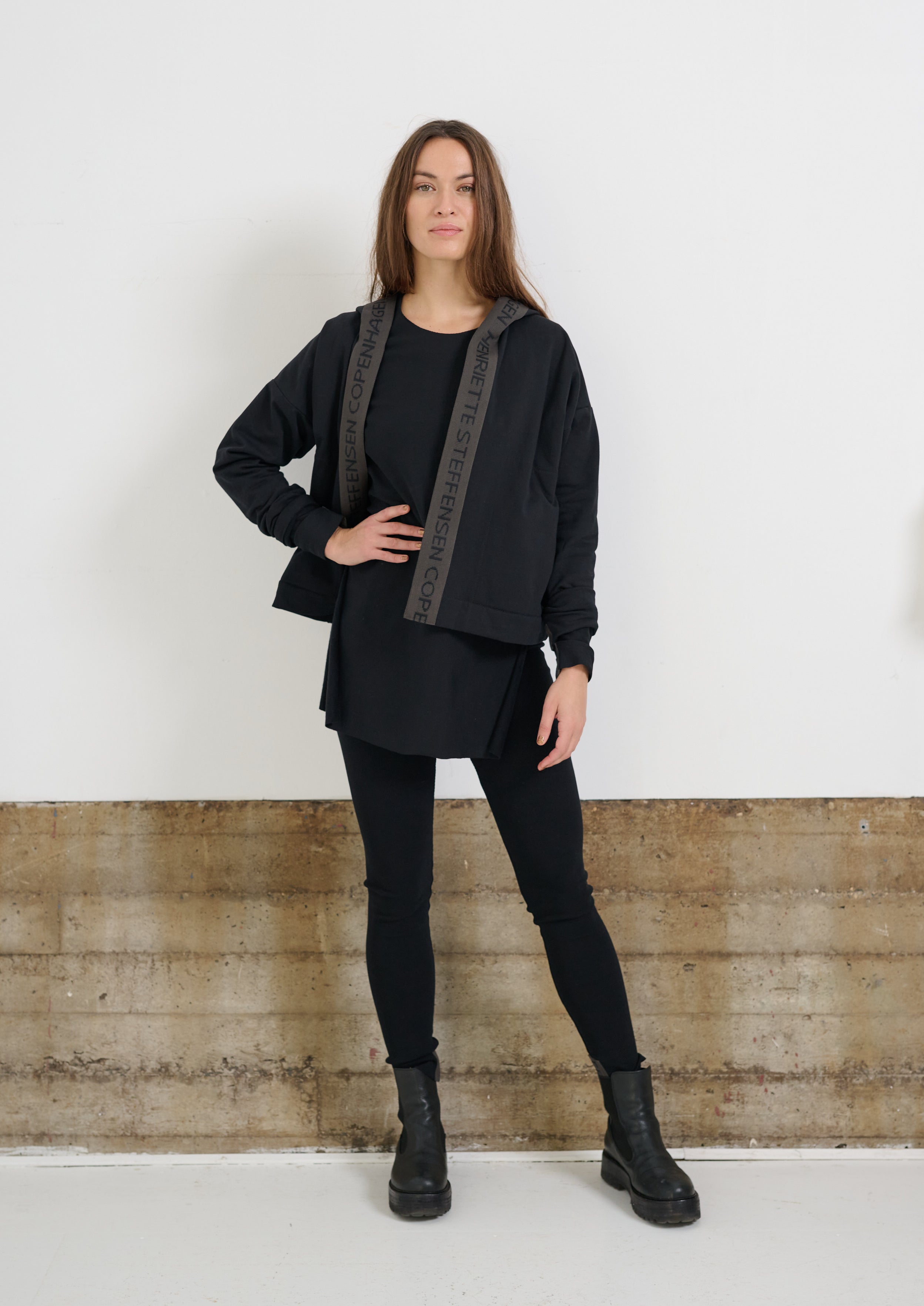 HENRIETTE STEFFENSEN COPENHAGEN SHORT CARDIGAN - 77001 CARDIGANS BLACK 900