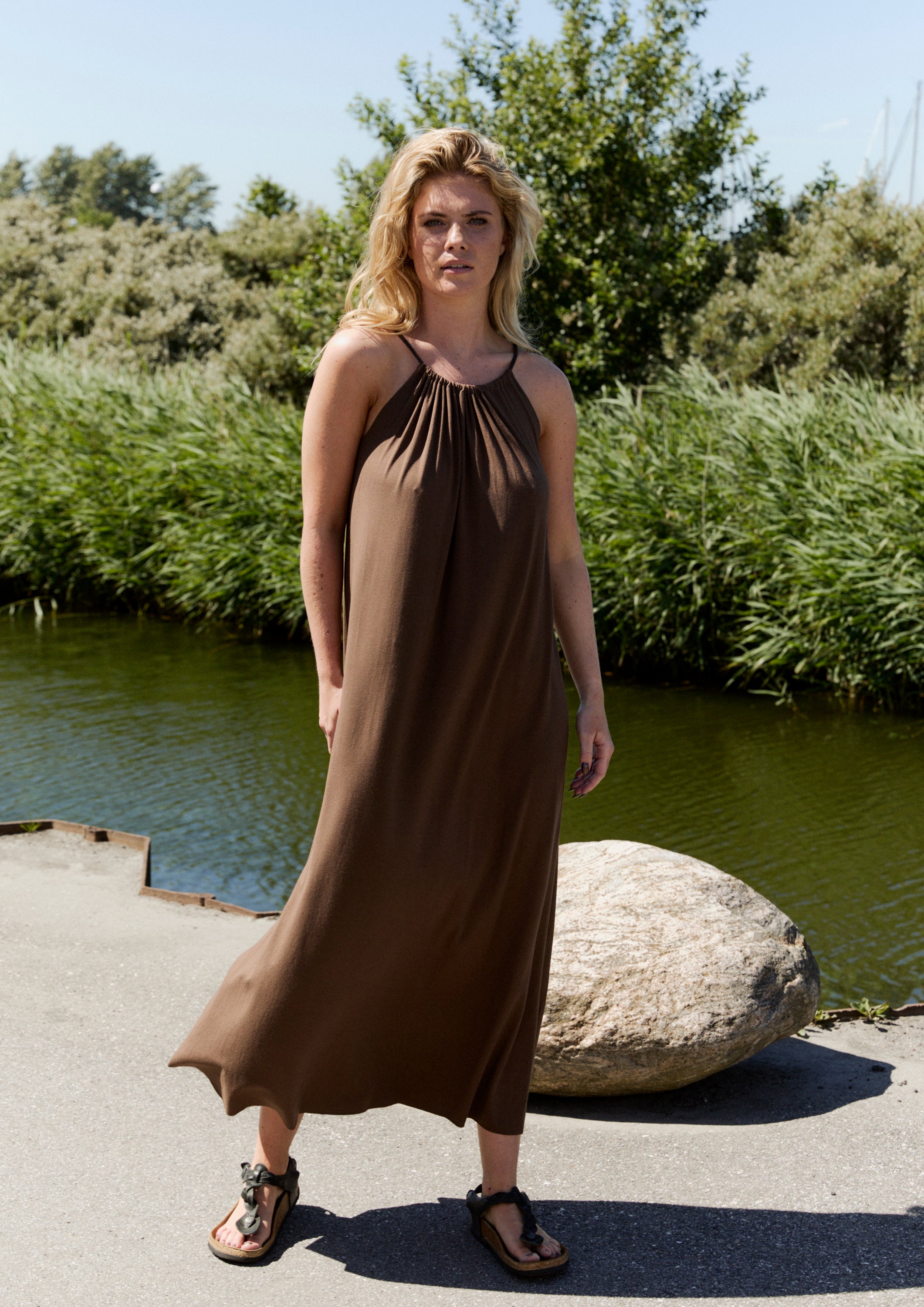 HENRIETTE STEFFENSEN COPENHAGEN STRAP DRESS - 98069 KJOLER CHOCOLATE 844