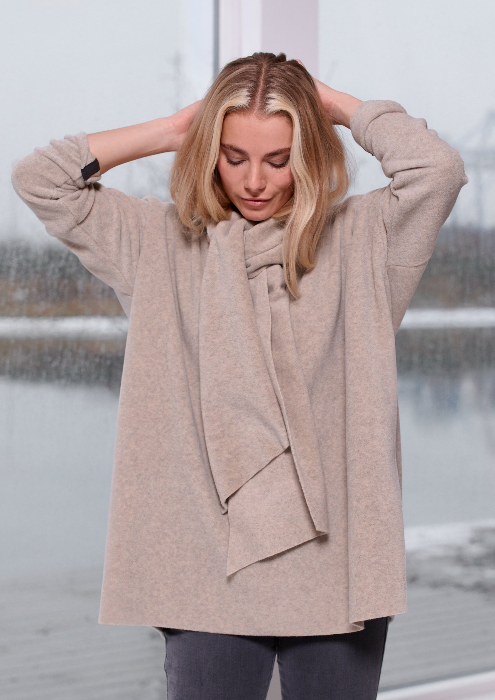 HENRIETTE STEFFENSEN COPENHAGEN SWEATER WITH SCARF - 1338 BLUSER SAND 805
