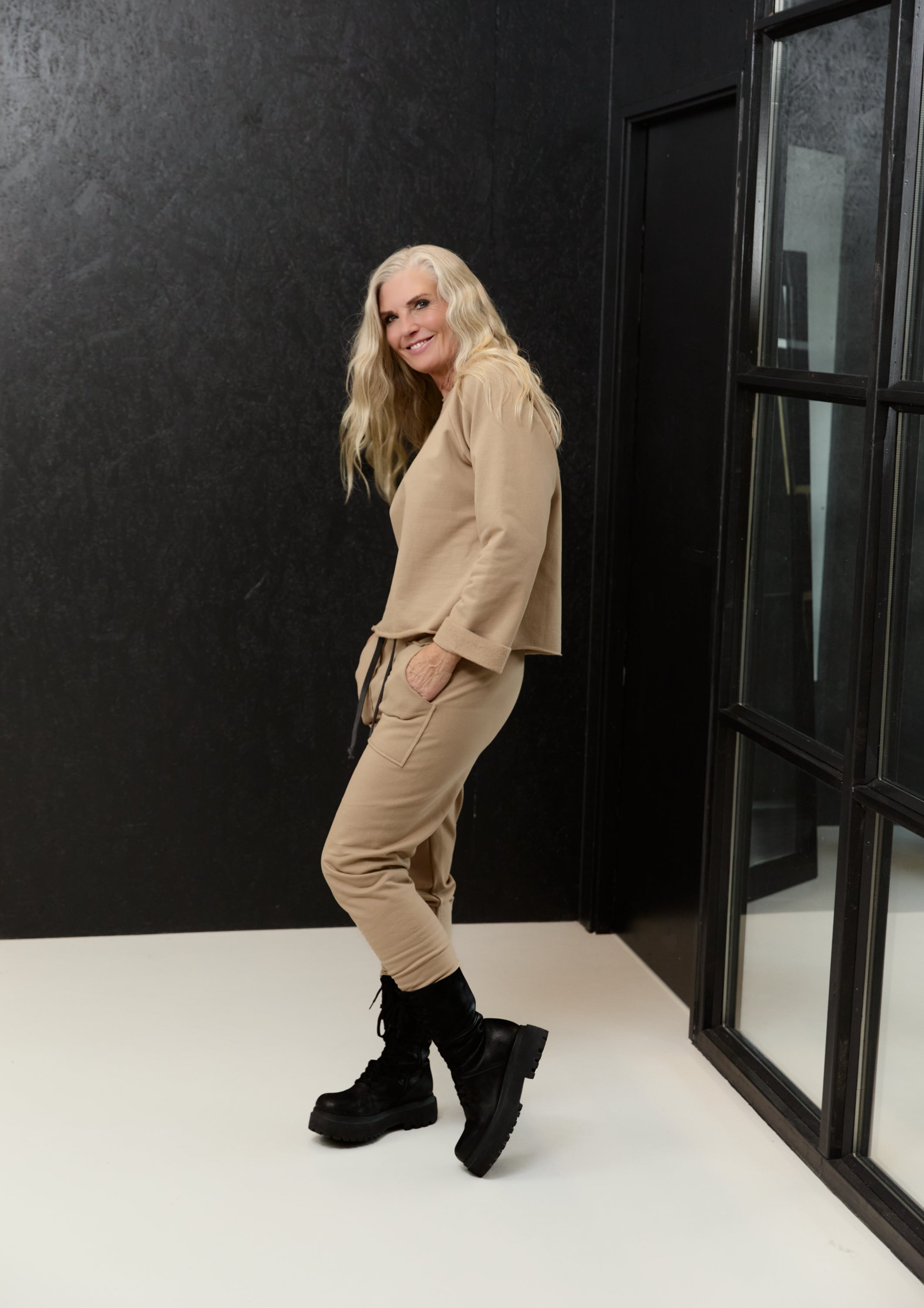 HENRIETTE STEFFENSEN COPENHAGEN SWEAT TROUSERS - 72011 BUKSER CAMEL 815