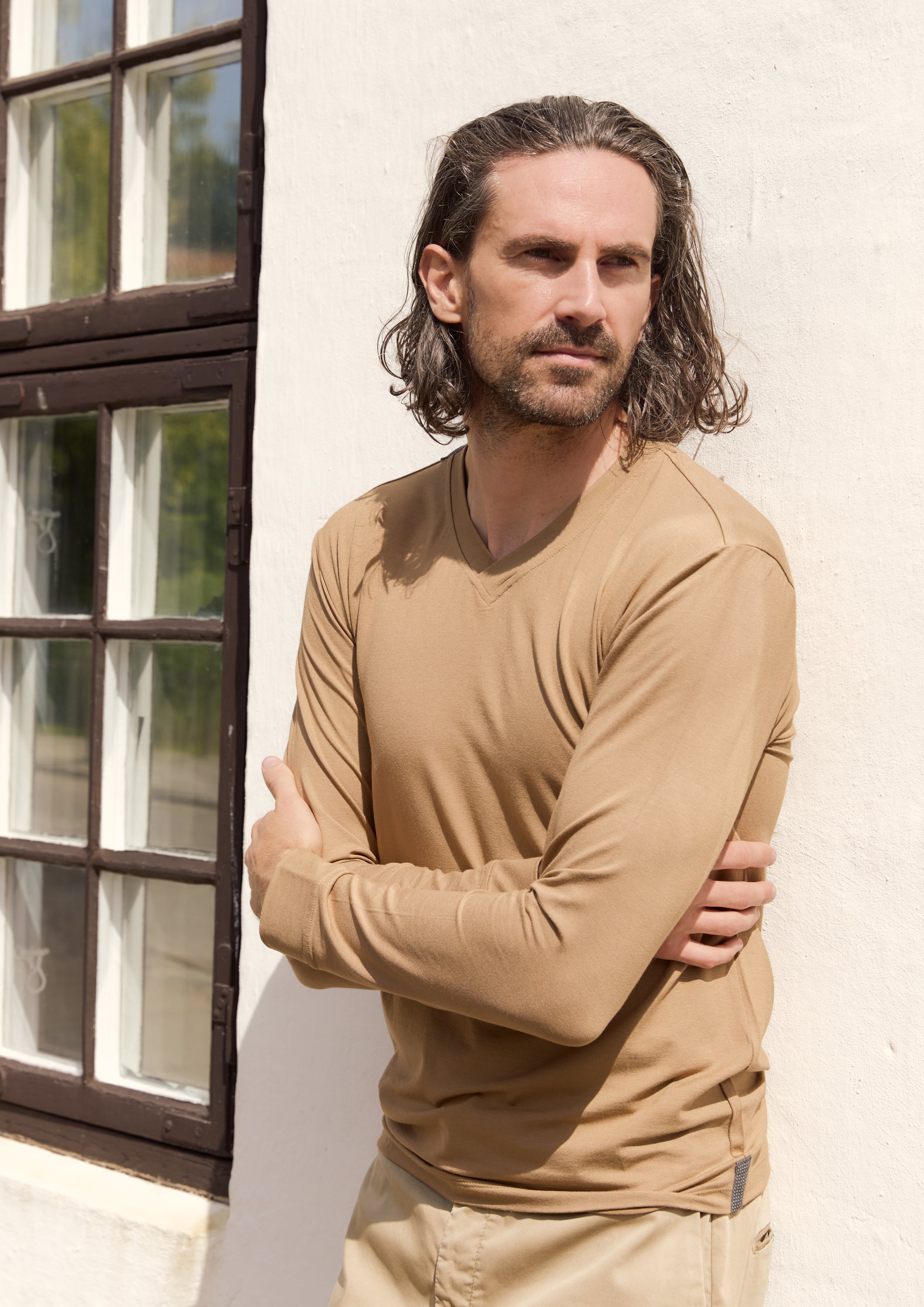 T-SHIRT V-NECK LONG SLEEVE - 1021C - CAMEL
