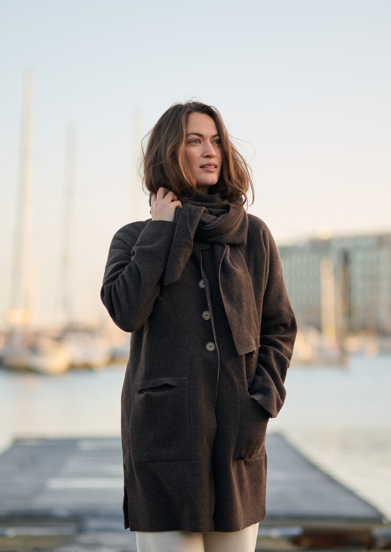 HENRIETTE STEFFENSEN COPENHAGEN TRIANGLE SCARF - 4051 SCARFS CHOCOLATE 844