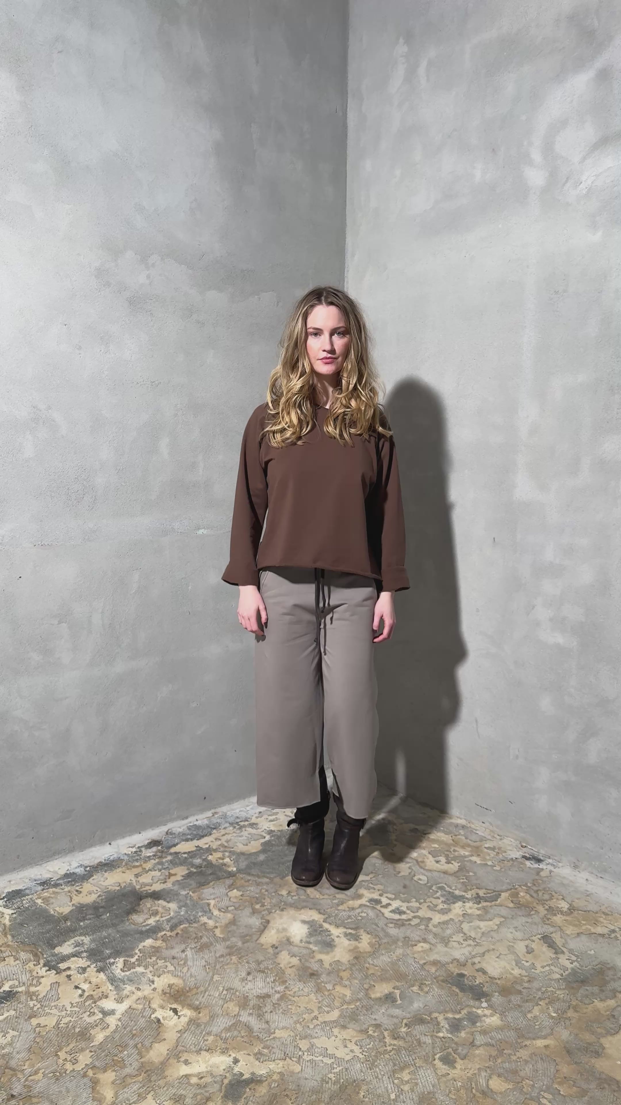 HENRIETTE STEFFENSEN COPENHAGEN SWEATSHIRT - 71017 BLUSER CHOKOLATE 844