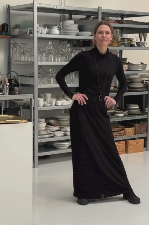 HENRIETTE STEFFENSEN COPENHAGEN LONG DRESS W/JEWELRY - 98058 KJOLER BLACK 900
